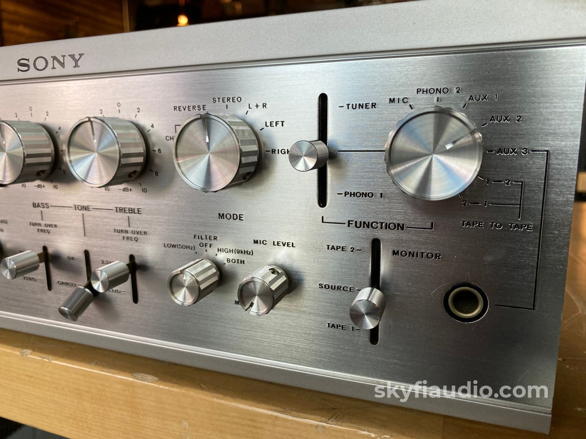 Sony Ta-2000F Vintage Preamplifier With Phono And Meters