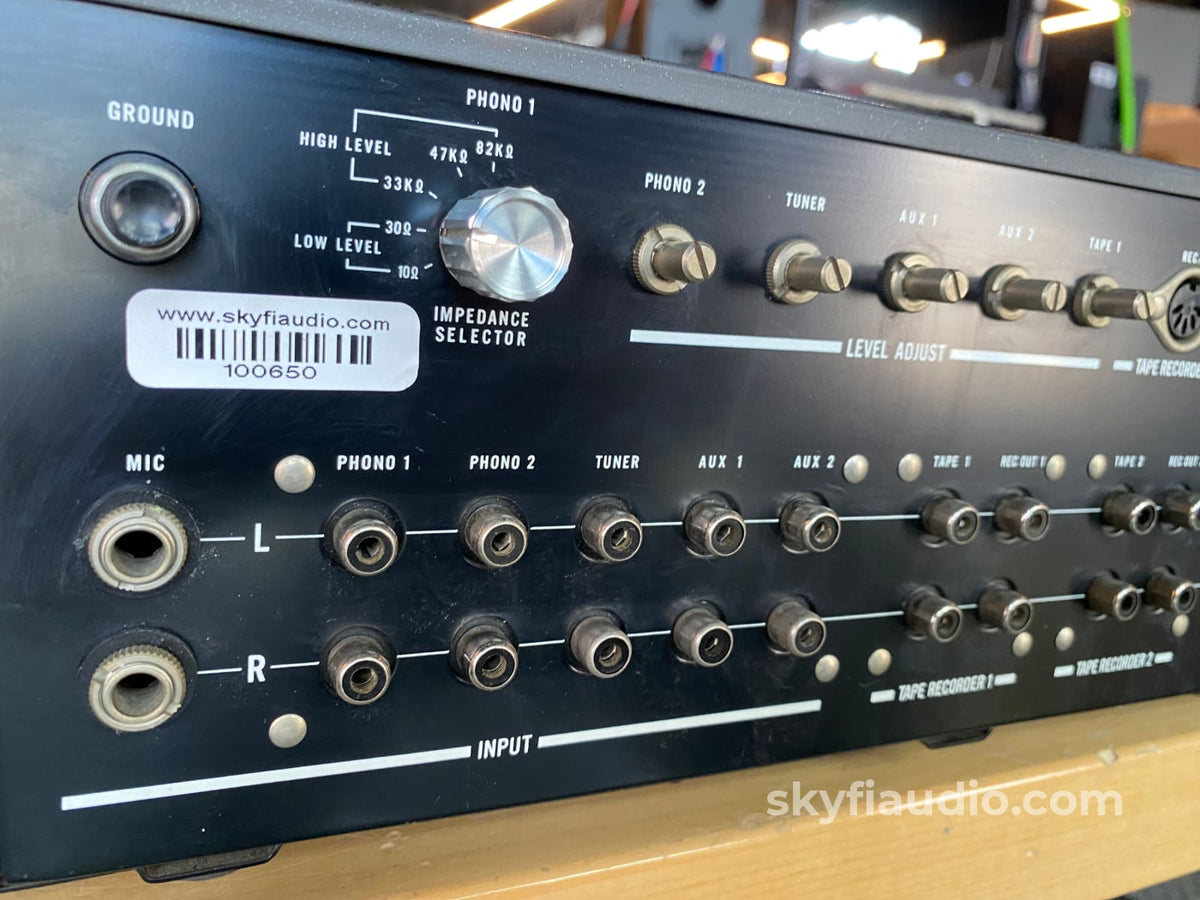 Sony Ta-2000F Vintage Preamplifier With Phono And Meters