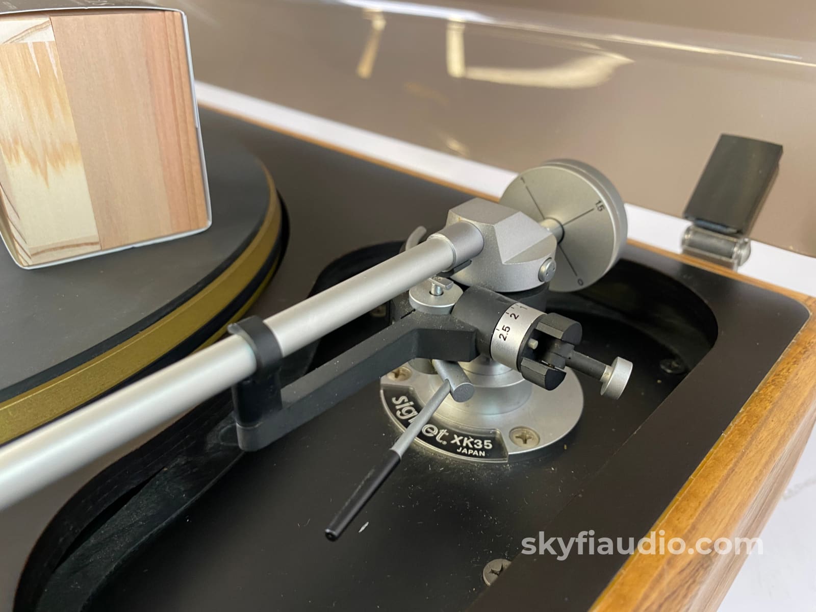 Sota Sapphire Turntable - With A Signet Xk35 Tonearm And New Sumiko Amethyst Cartridge
