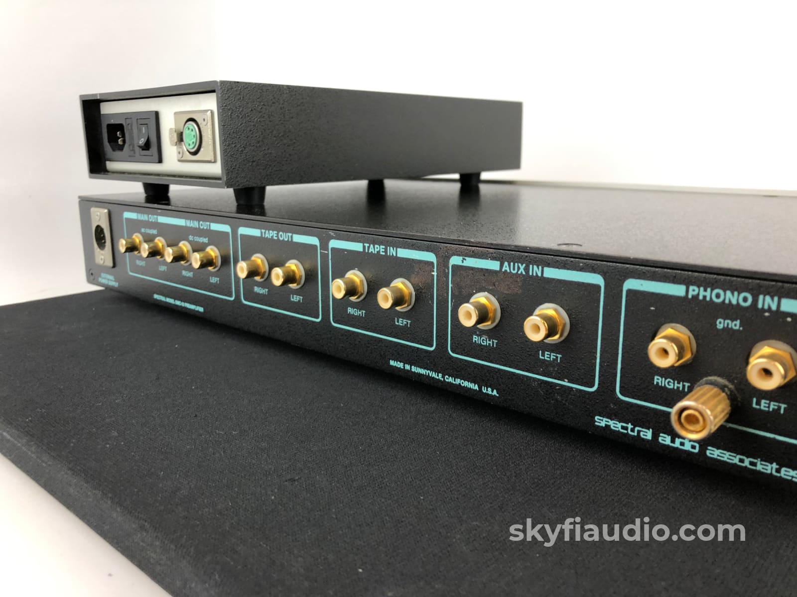 Spectral Dmc-10 Gamma Preamp With Phono Input Amplifier