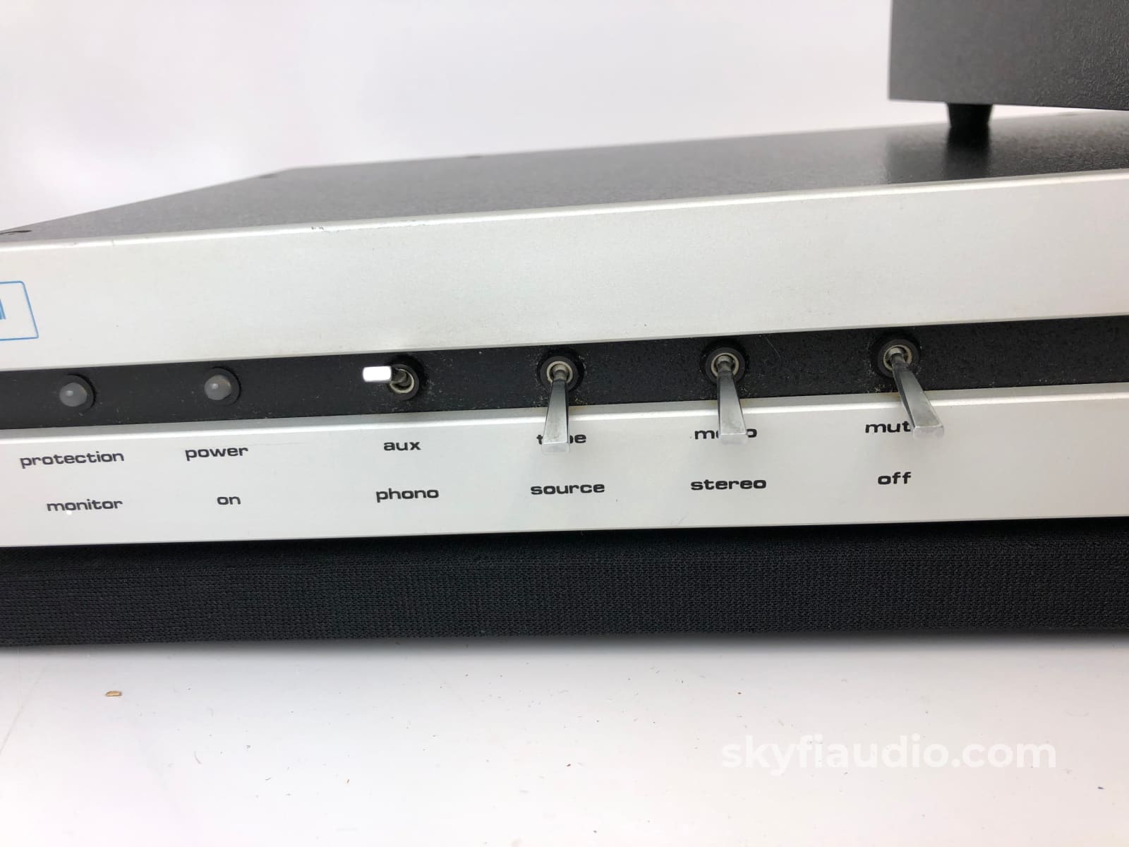 Spectral Dmc-10 Gamma Preamp With Phono Input Amplifier