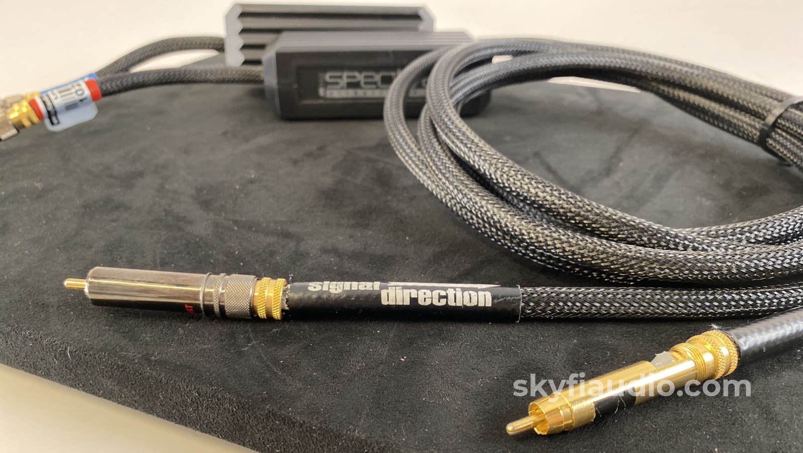 Spectral Mi-350 Ultralinear Cvterminator Series Ii - Rca Interconnects 2M Cables