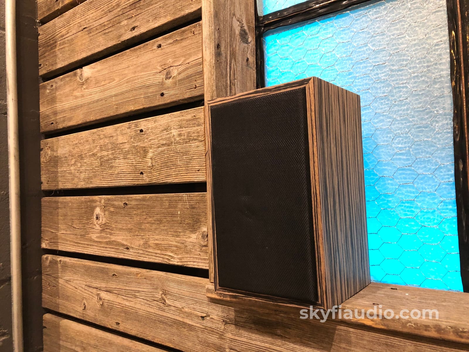 Spendor Ls3/5A Studio Monitor Loudspeaker - In Custom Ebony Cabinets Speakers