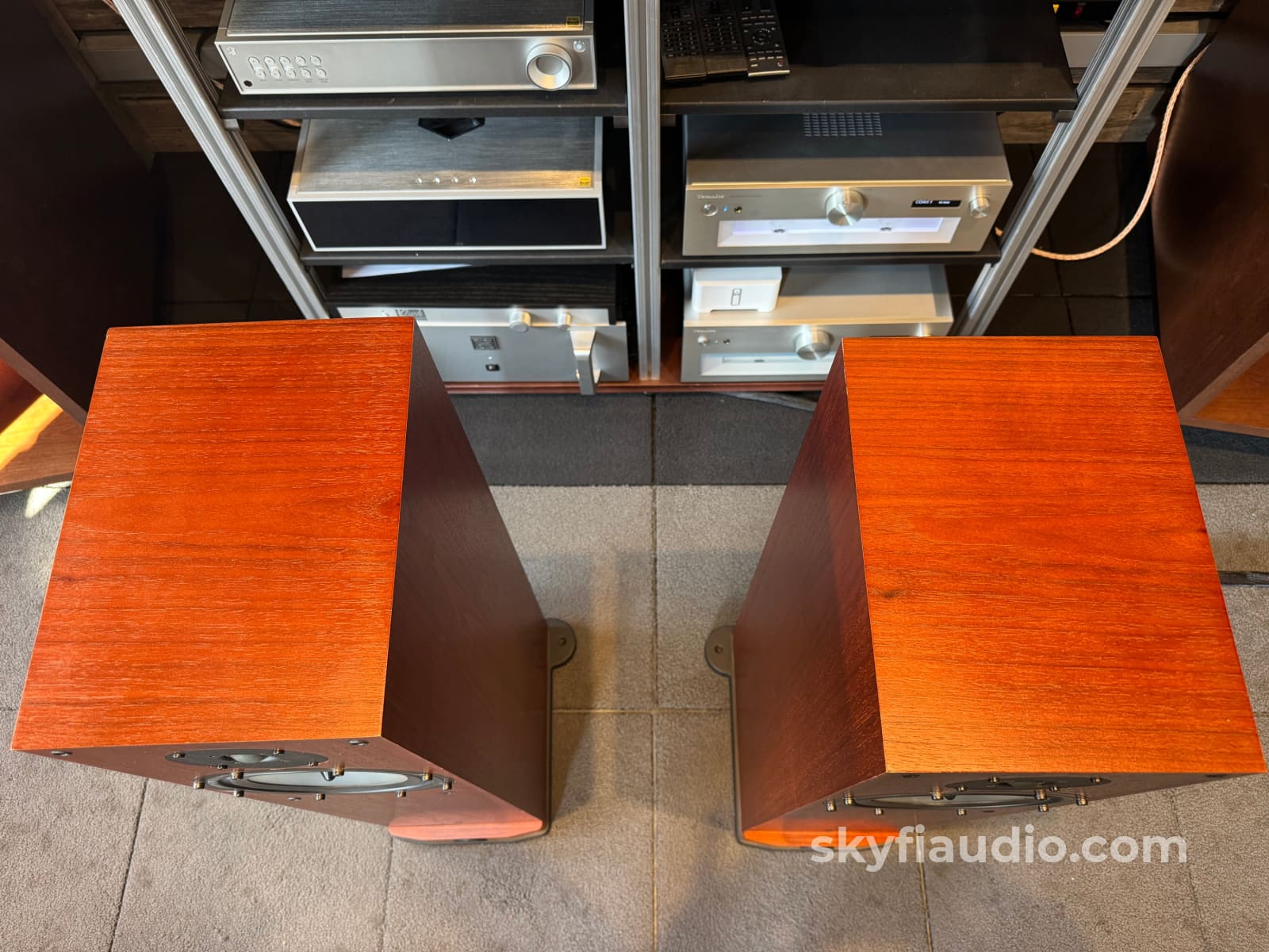 Spendor S8E Floorstanding Speaker Pair - Beautiful Speakers