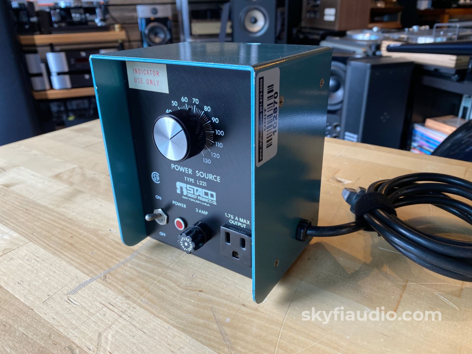 Staco Type L221 - 1.75A Variable Autotransformer (Variac) For 117V Components Accessory