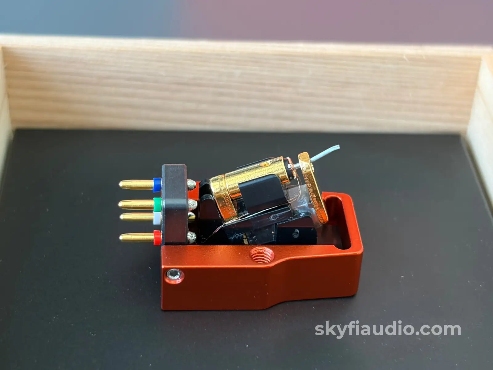 Sumiko Oriole - Low Output Moving Coil Phono Cartridge - New Phono Cartridge