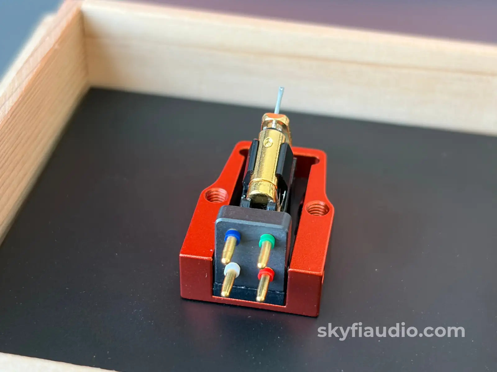 Sumiko Oriole - Low Output Moving Coil Phono Cartridge - New Phono Cartridge