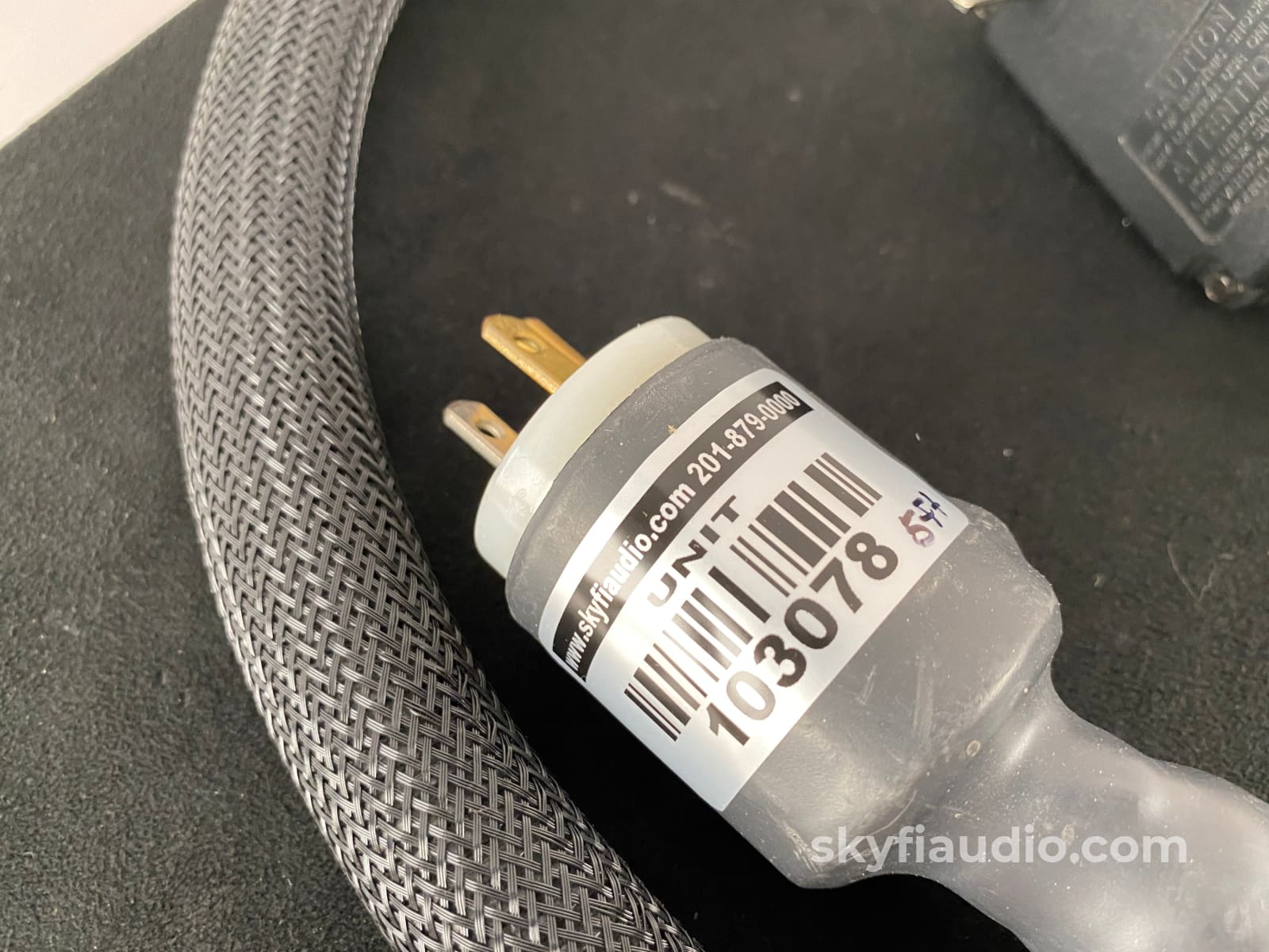 Synergistic Research - Tesla T2 Power Cable With Supply 5Ft Cables