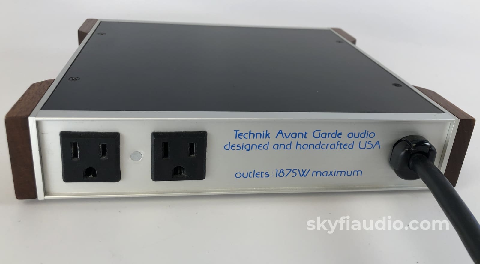 Tag (Technik Avant Garde) Audio Powerline Purifier - Silver Chassis (2 Of 2) Power Conditioner