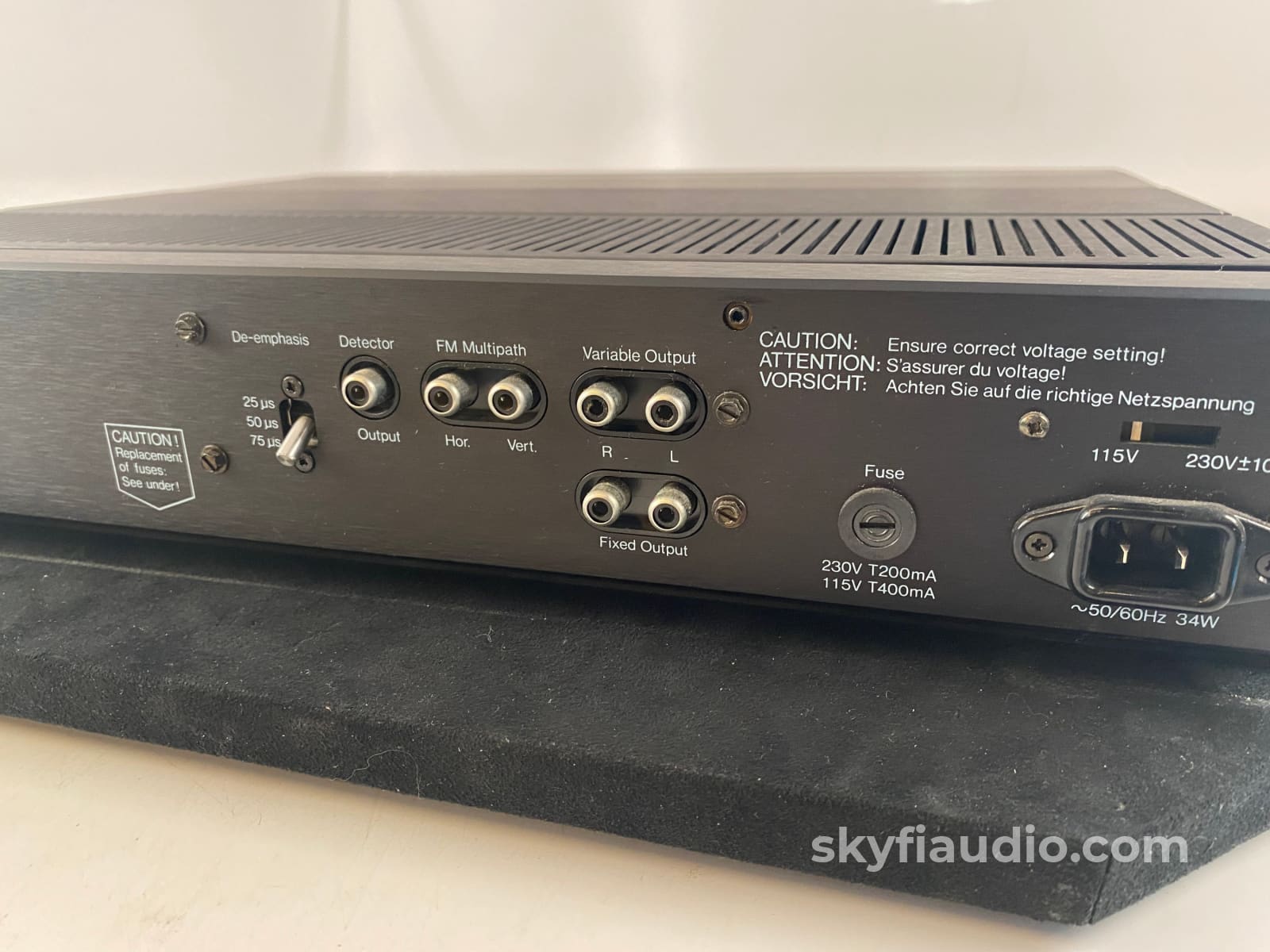 Tandberg 3001A Analog Tuner - Top 5 Tuners Of All Time