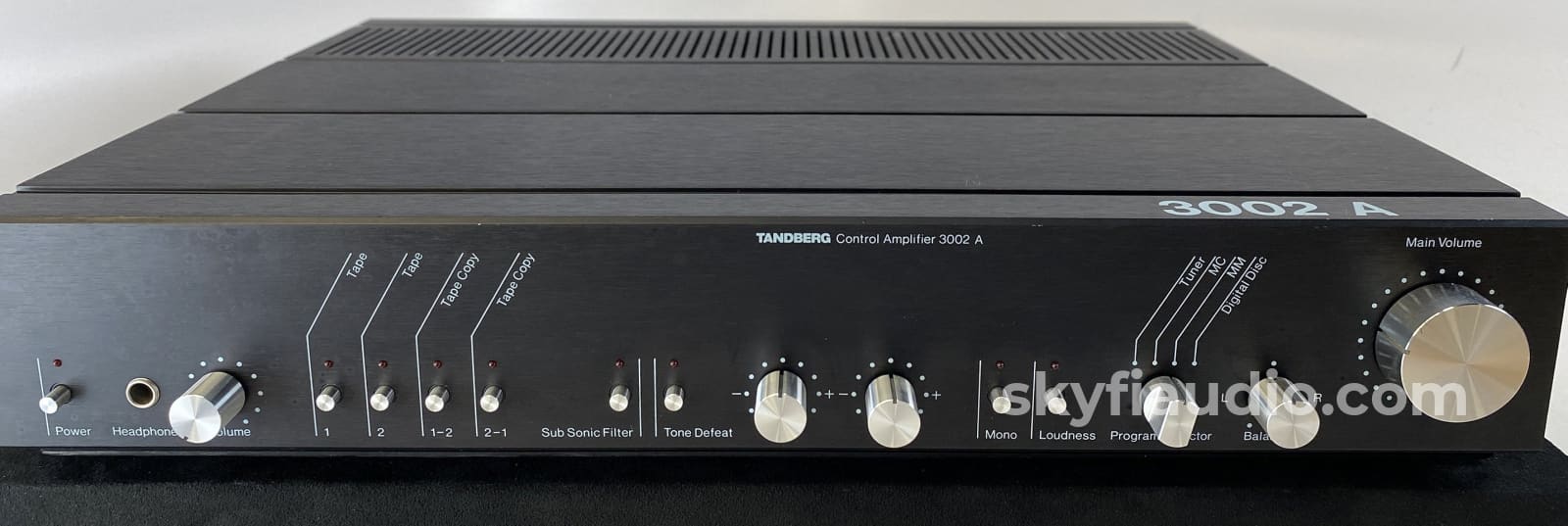 Tandberg 3002A Analog Preamplifier W/Phono Section