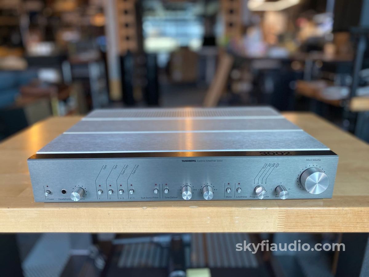 Tandberg 3002A Analogue Preamp With Phono Section - In Rare Silver Finish Preamplifier