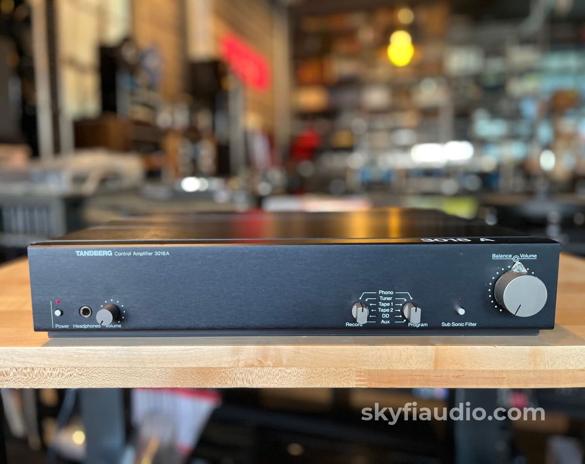 Tandberg 3018A Vintage Preamplifier - Flagship Model - Preamplifier