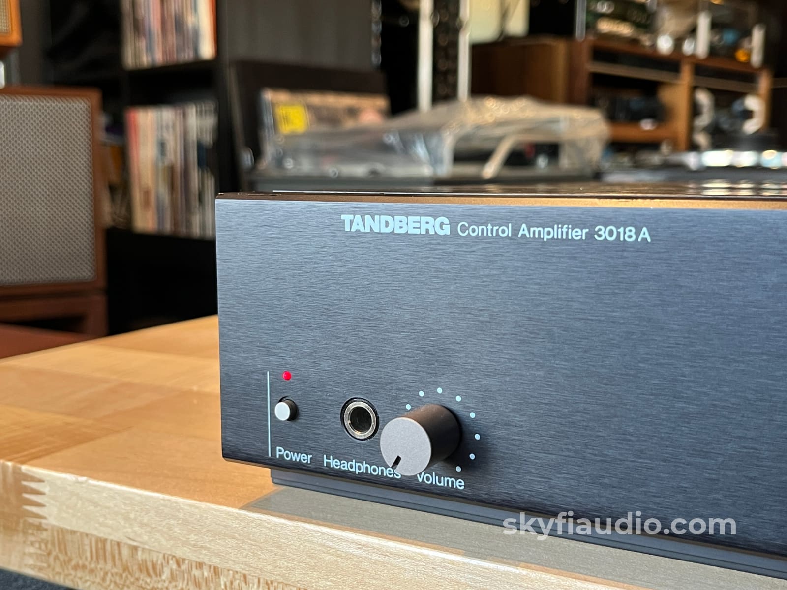 Tandberg 3018A Vintage Preamplifier - Flagship Model - Preamplifier