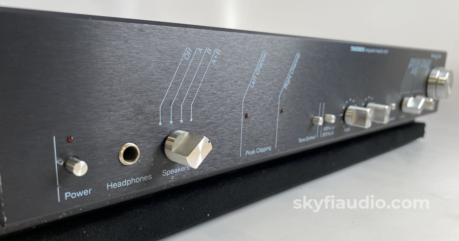 Tandberg Tia 3012 Integrated Amplifier With Phono Input