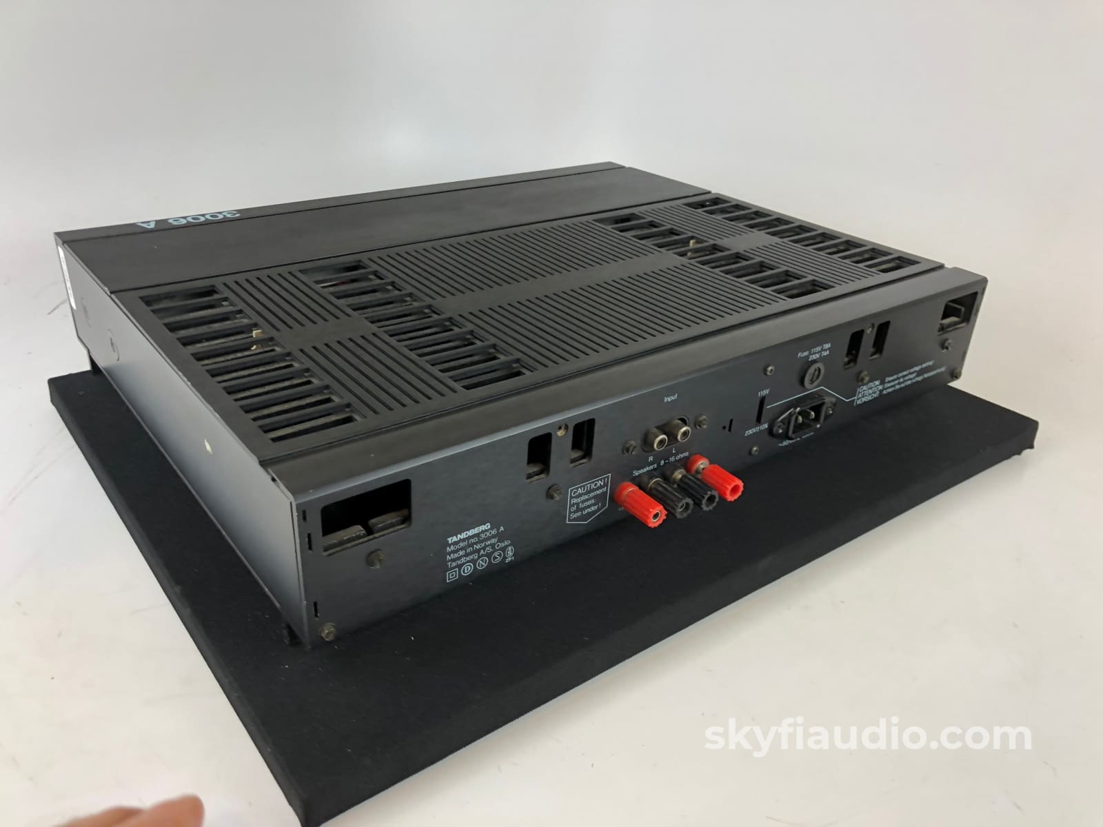 Tandberg Tpa-3006A Solid State Amplifier 2X150W Class-A Made In Norway 120/220V (B)