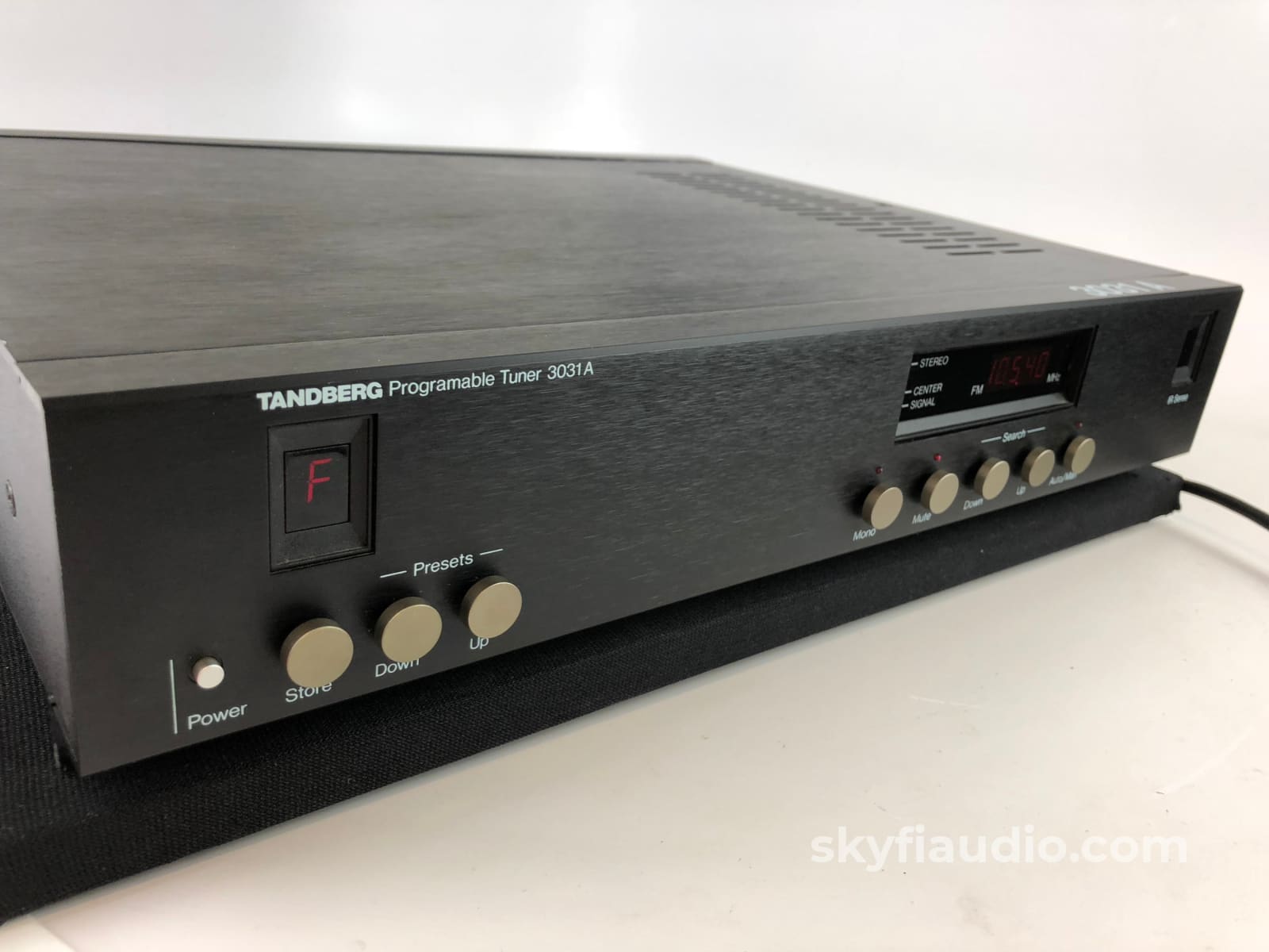 Tandberg Tpt-3031A Digital Tuner With Original Manual