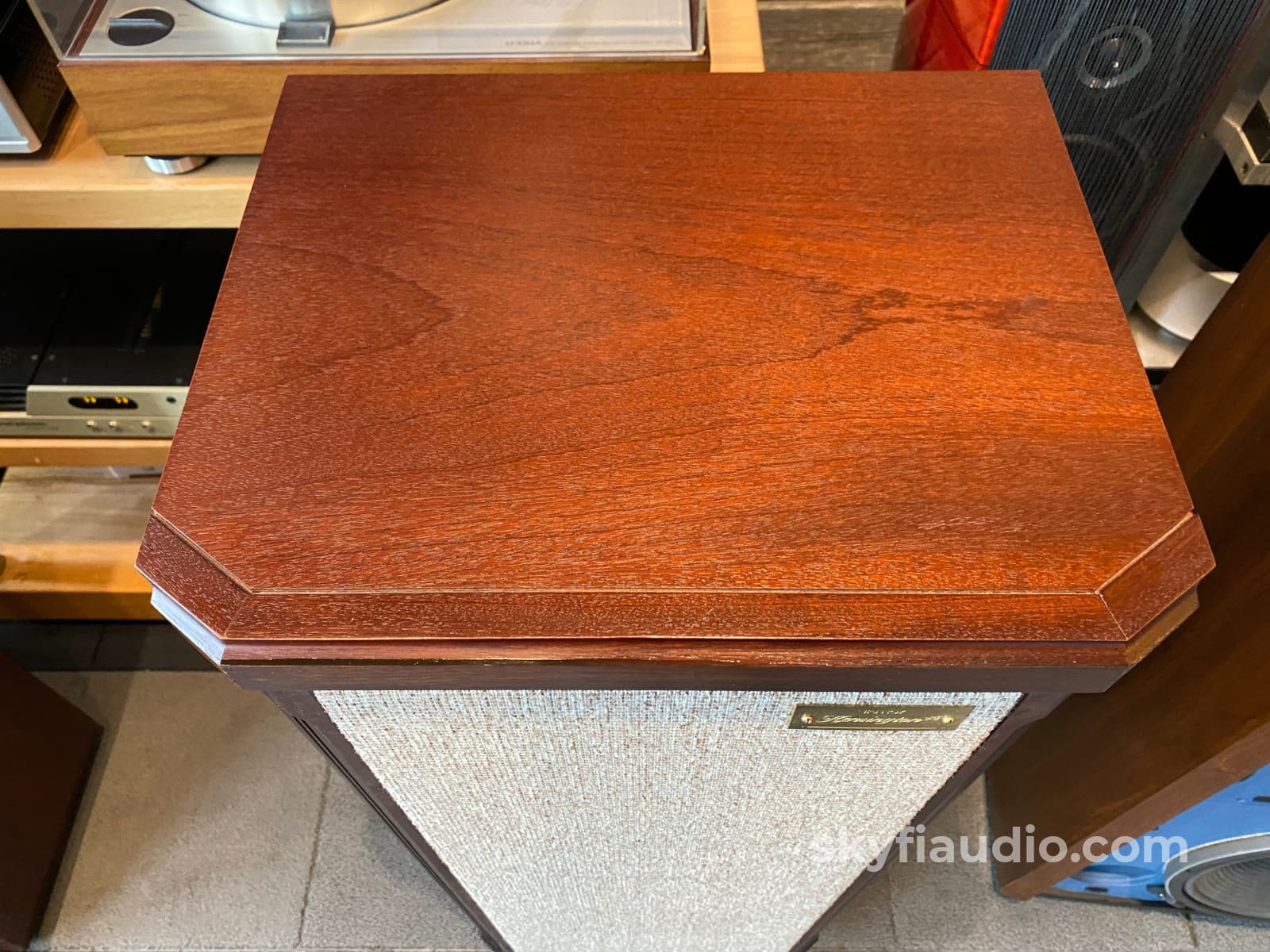 Tannoy Kensington Se Speakers In Mahogany - Stunning!