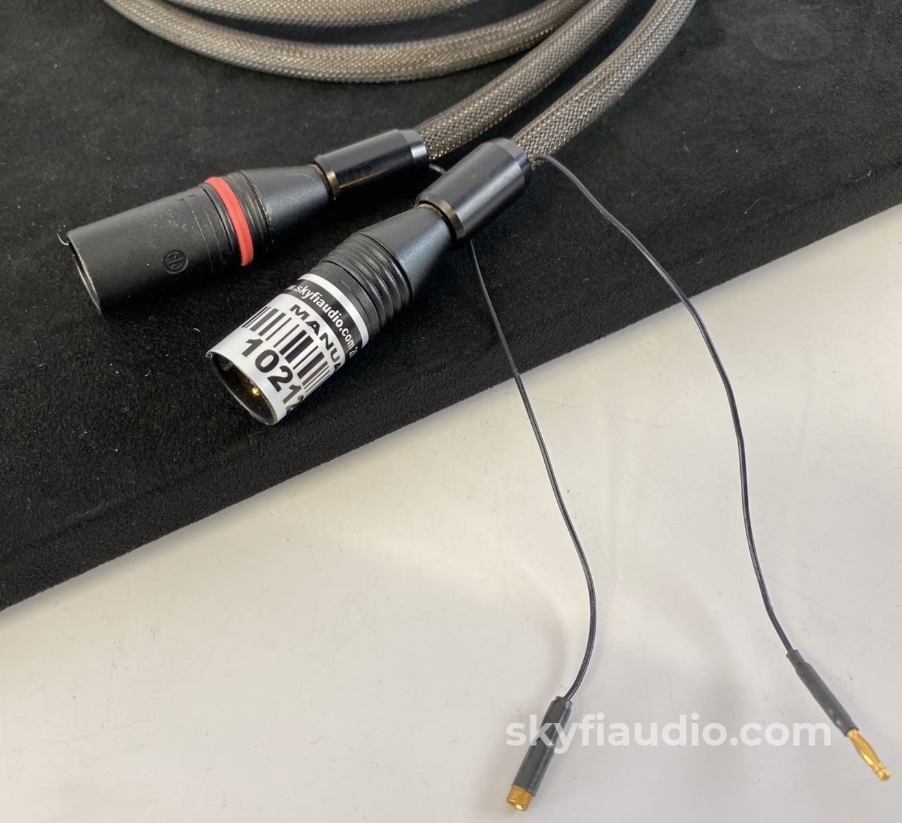 Tara Labs The One Xlr Interconnect With Isolated Matrix Ground Station - 1M Cables