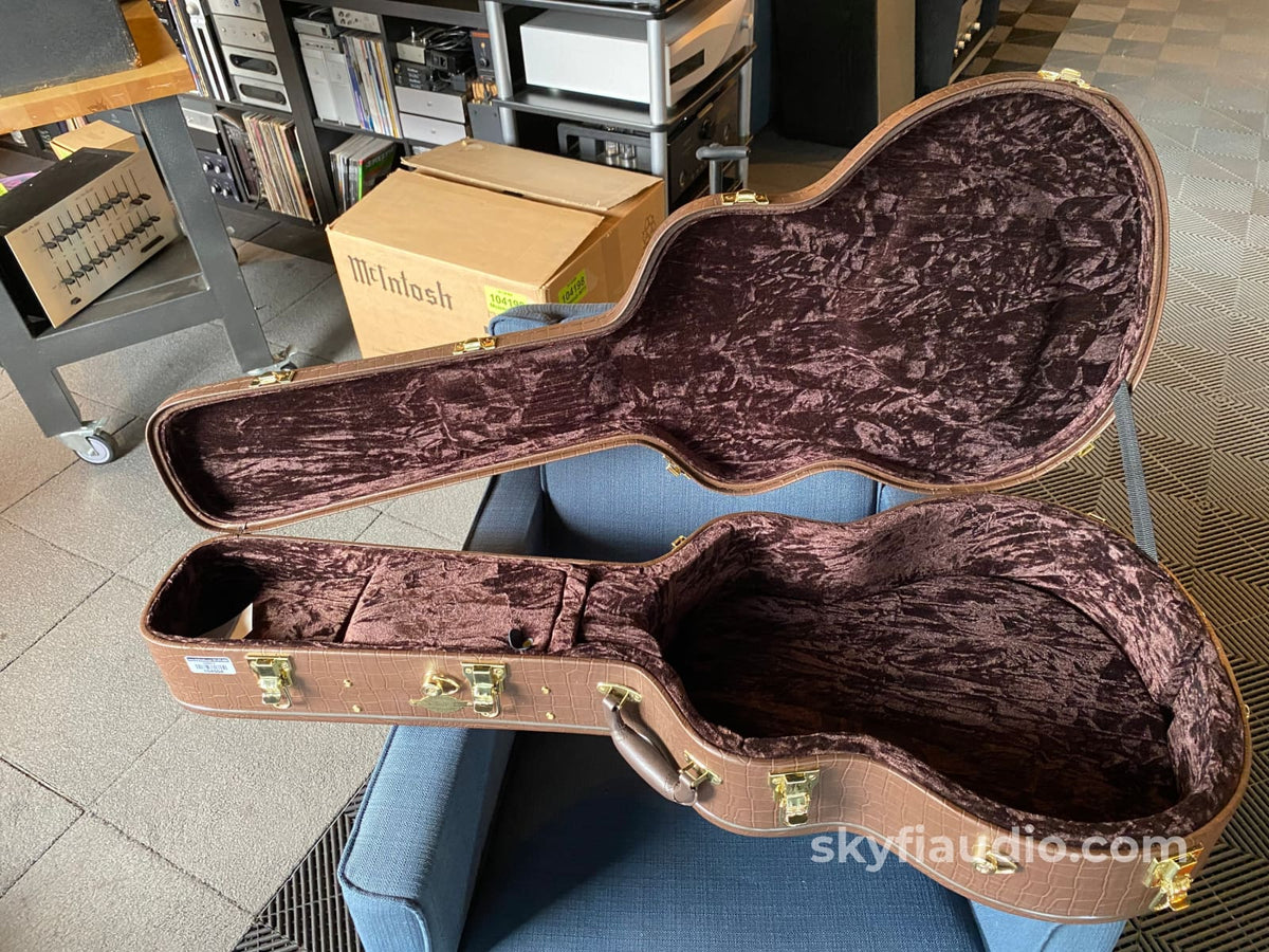 Taylor Koa Gs-Ltd 2011 Fall Limited Acoustic-Electric In Shaded Edge Burst Accessory