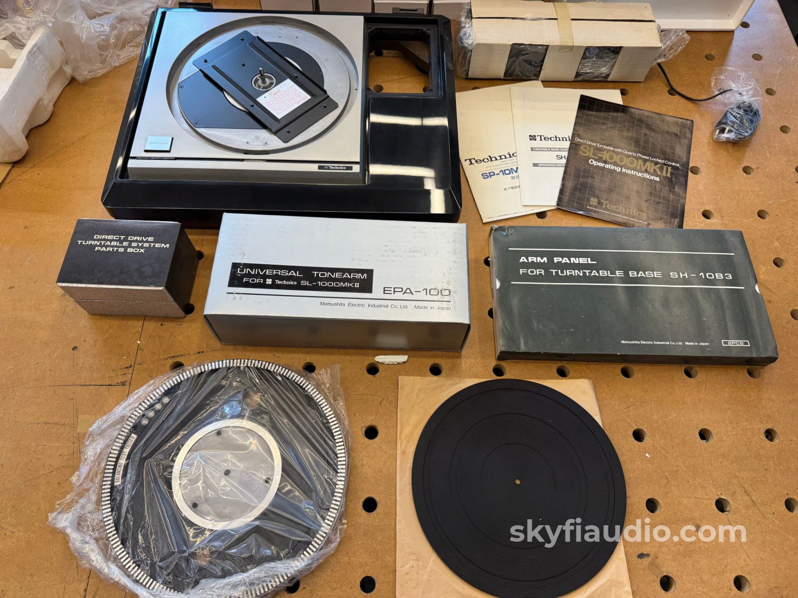 Technics SL-1000 Vintage Turntable - New Old Stock Turntable