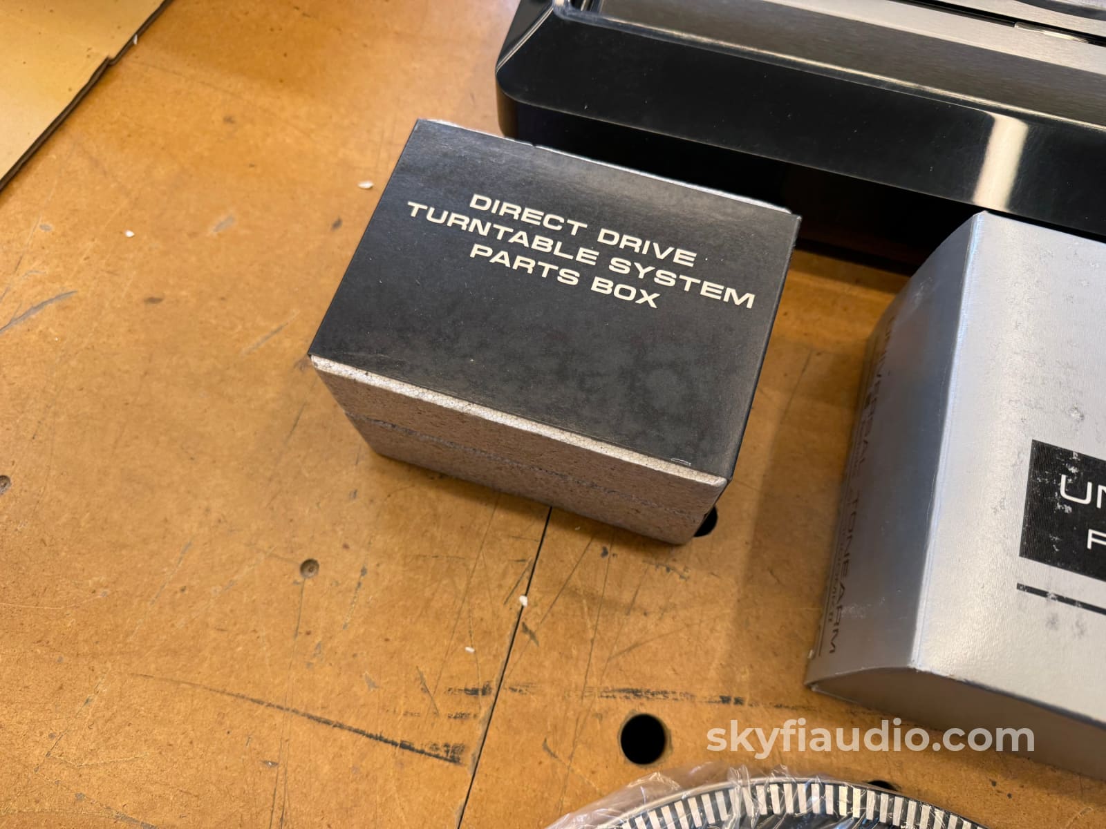 Technics SL-1000 Vintage Turntable - New Old Stock Turntable