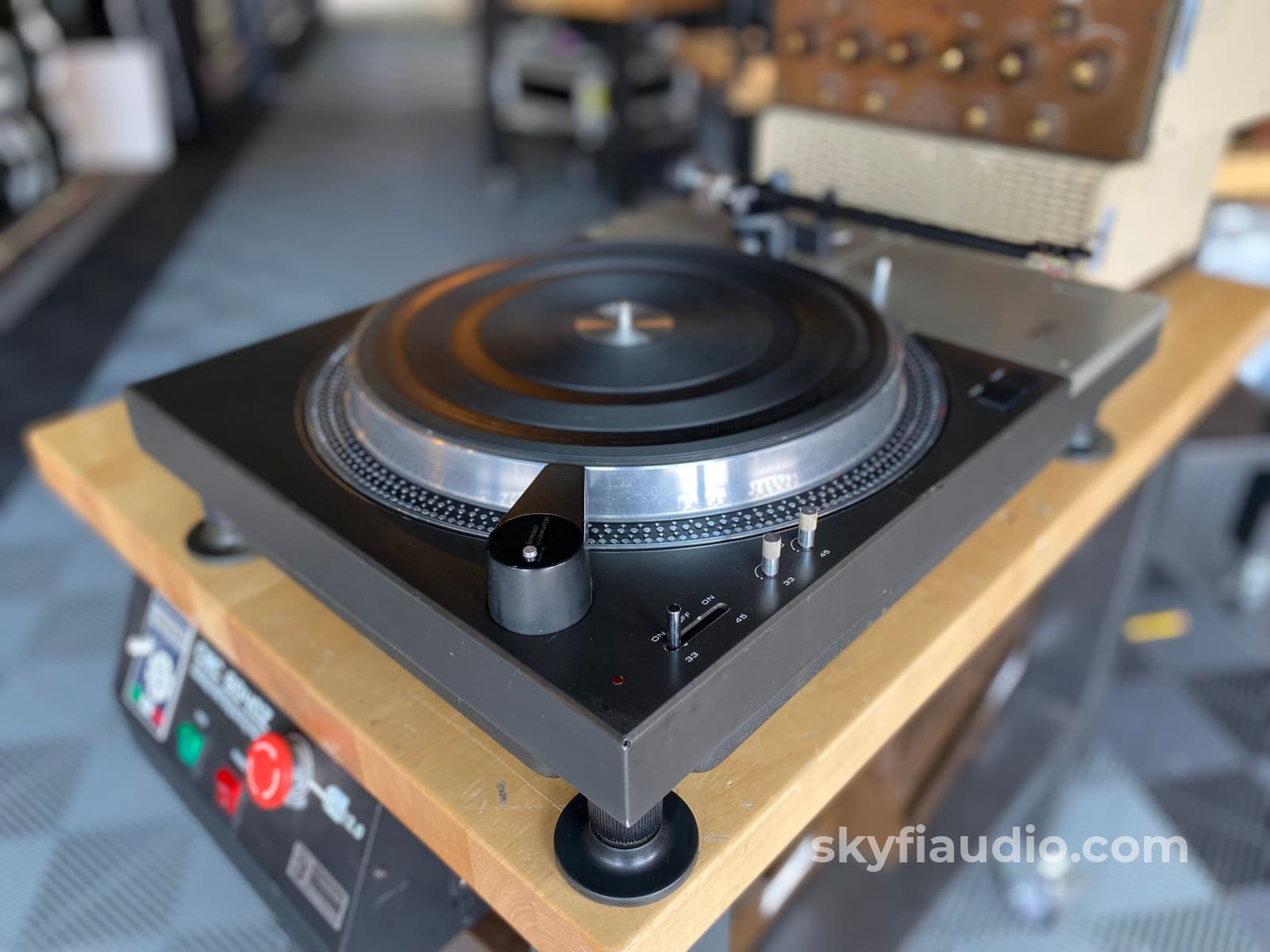 Technics Sl-1100 Vintage Direct Drive Turntable With Rega Tonearm