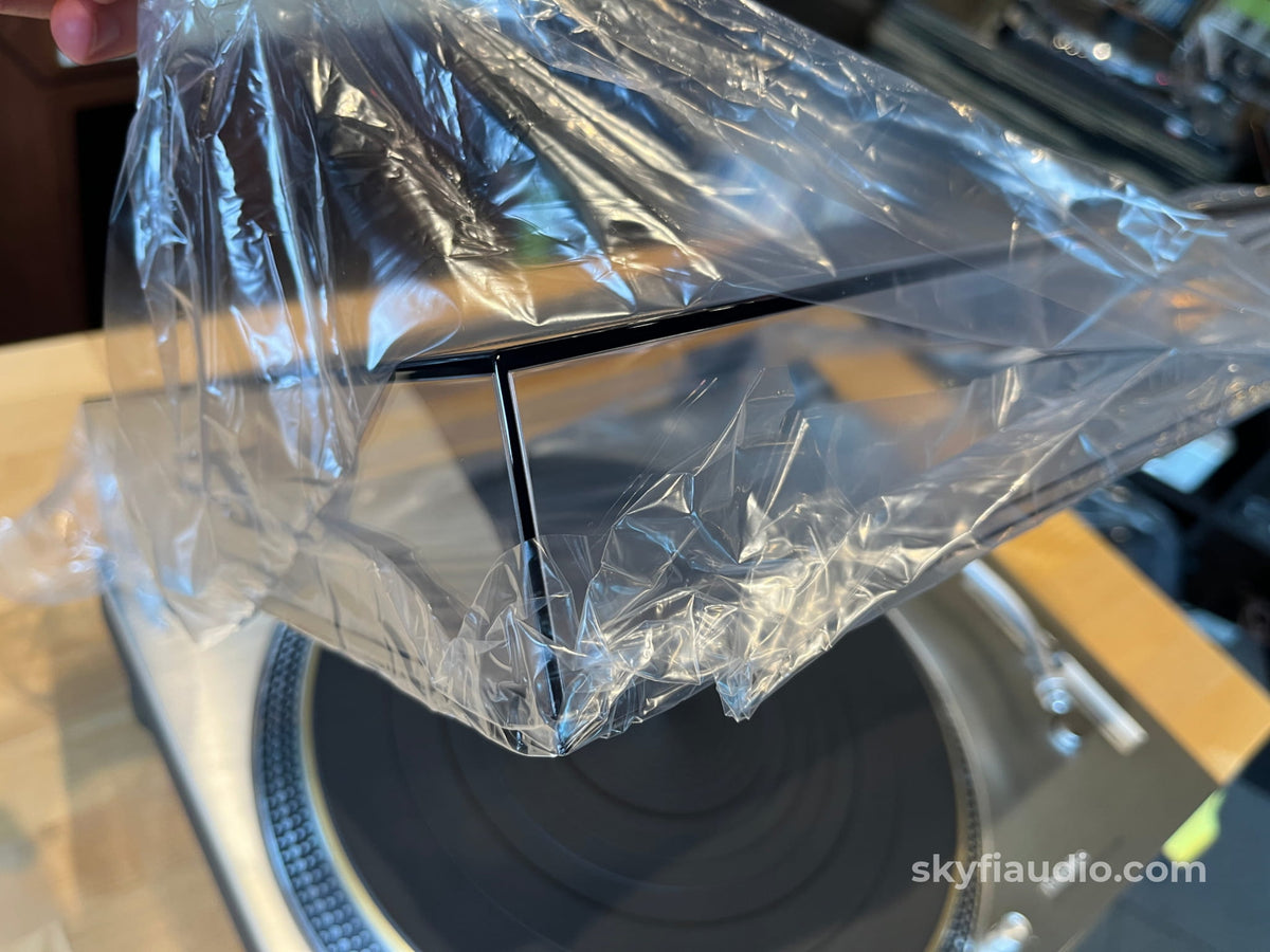 Technics SL-1200G Turntable with New Lyra Delos Cartridge + Kimber TAK-CU - Pre-Loved - Turntable