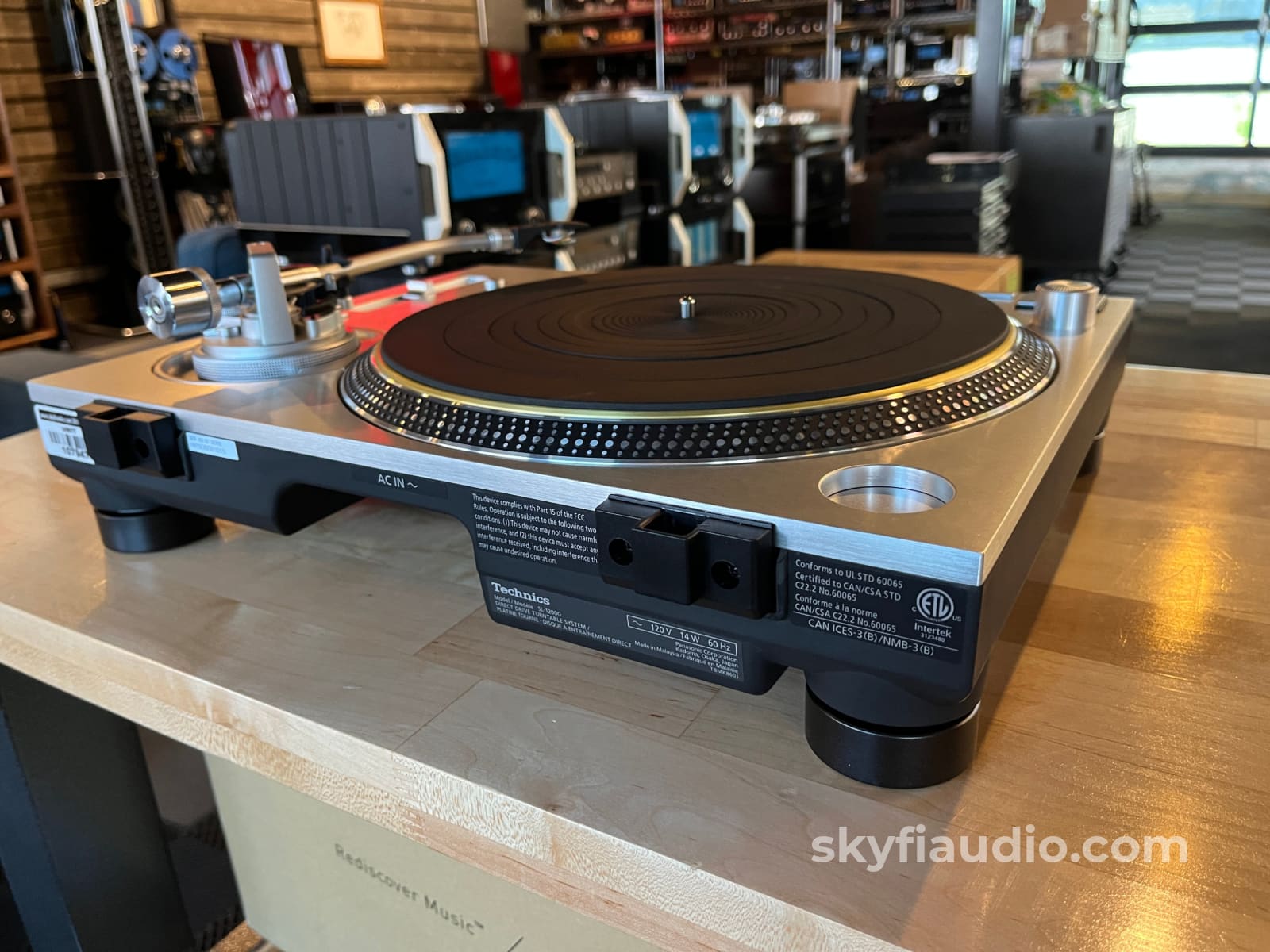 Technics Sl-1200G Turntable W/ Lyra Delos - Pre-Loved - Turntable