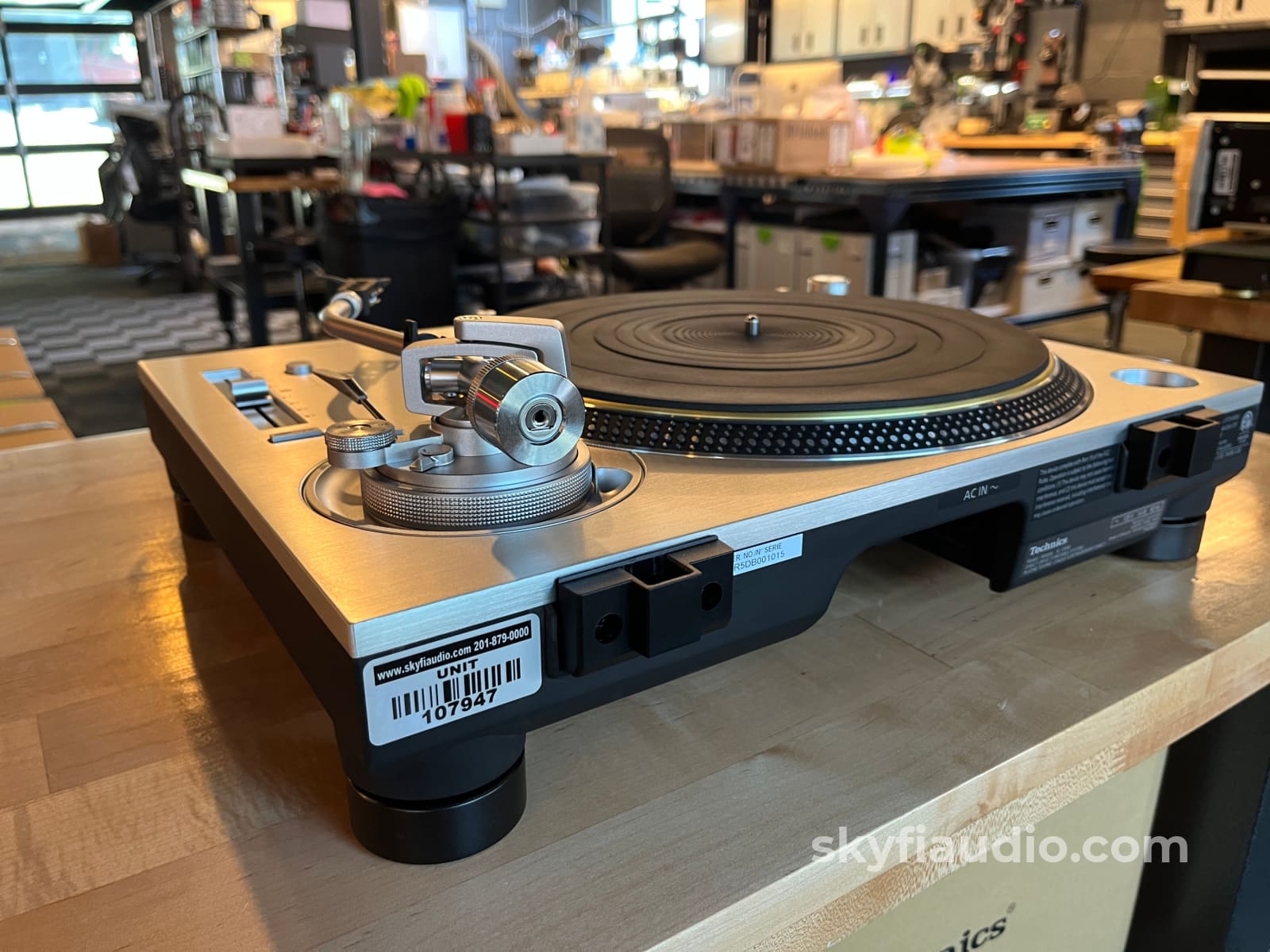 Technics Sl-1200G Turntable W/ Lyra Delos - Pre-Loved - Turntable