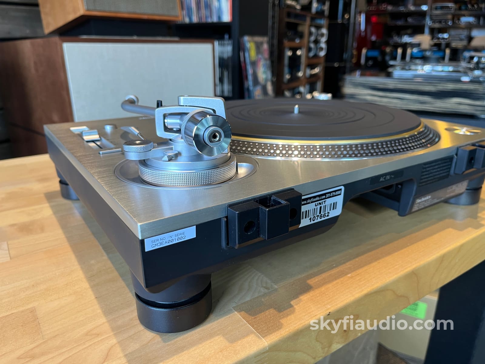 Technics SL-1200G Turntable with New Lyra Delos Cartridge + Kimber TAK-CU - Pre-Loved - Turntable