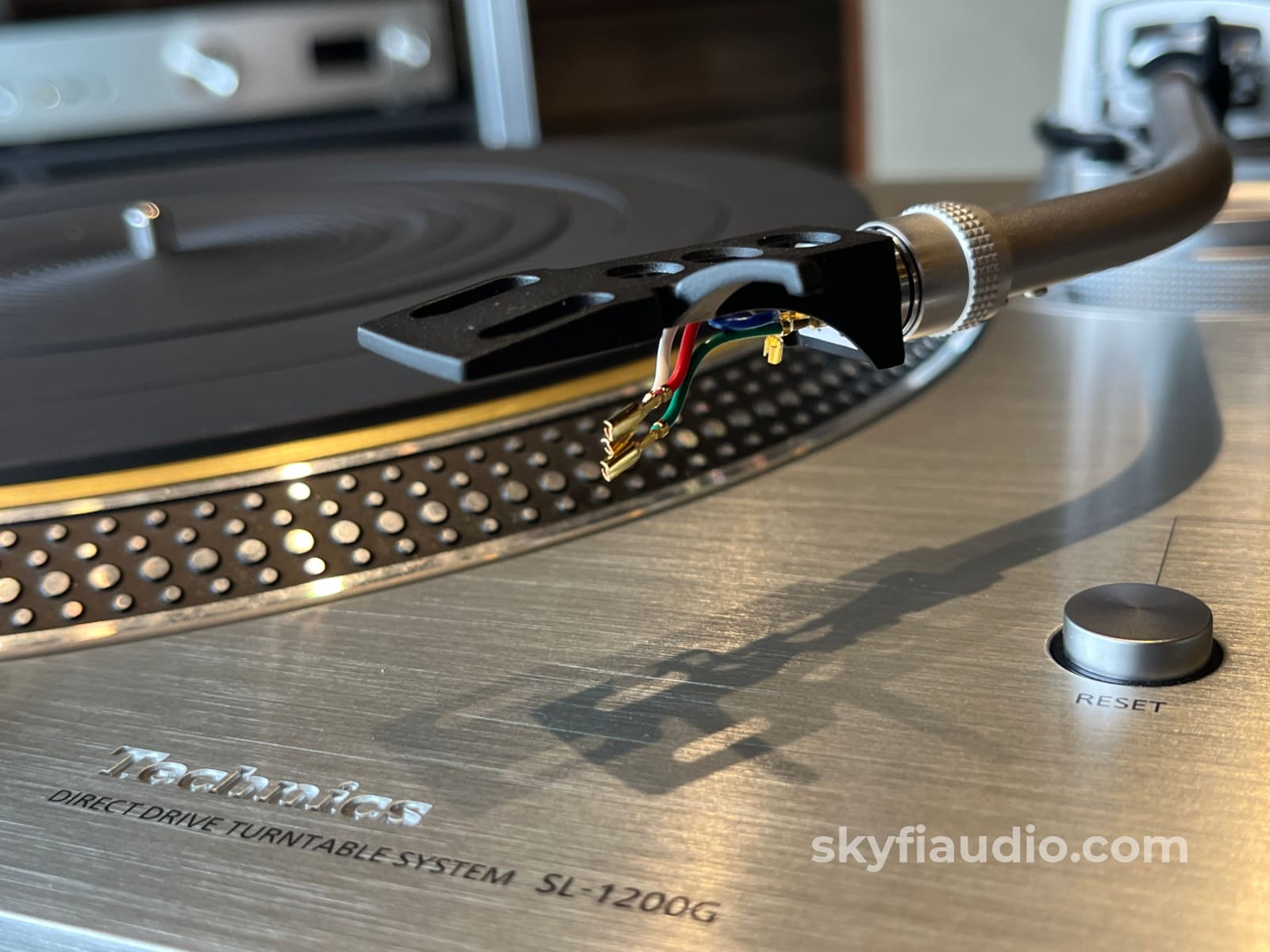 Technics SL-1200G Turntable with New Lyra Delos Cartridge + Kimber TAK-CU - Pre-Loved - Turntable