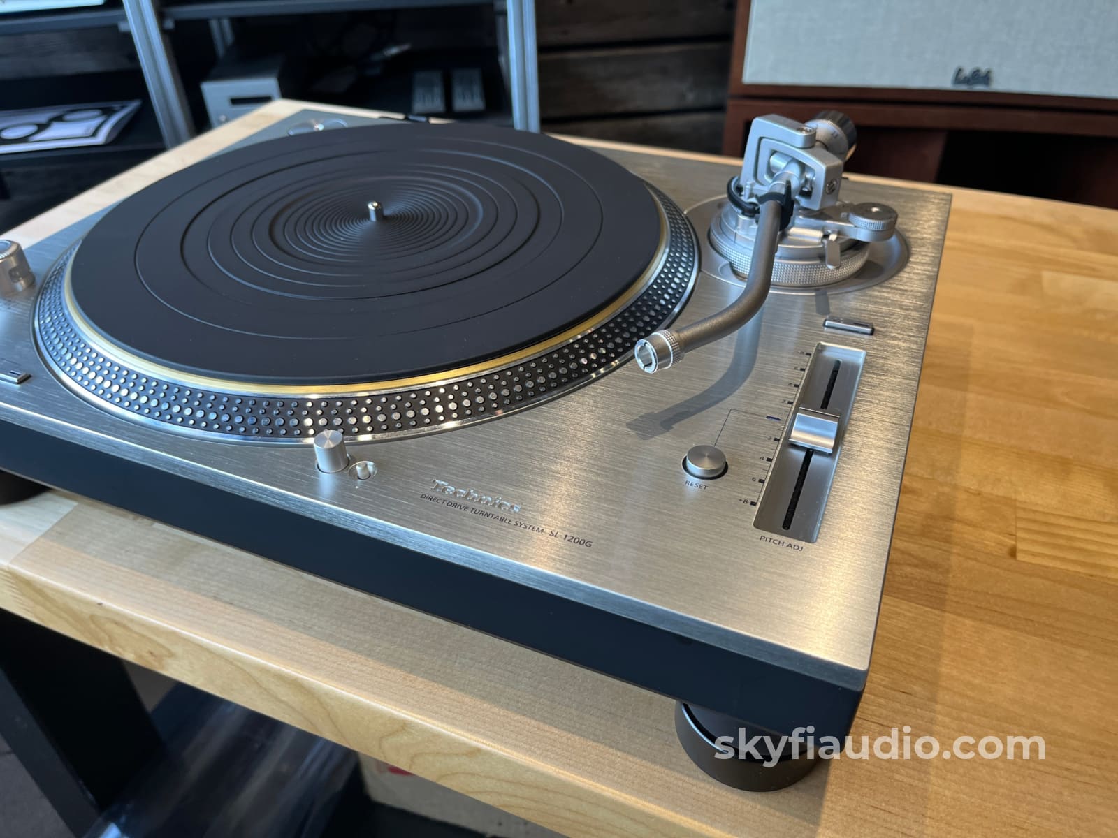 Technics SL-1200G Turntable with New Lyra Delos Cartridge + Kimber TAK-CU - Pre-Loved - Turntable
