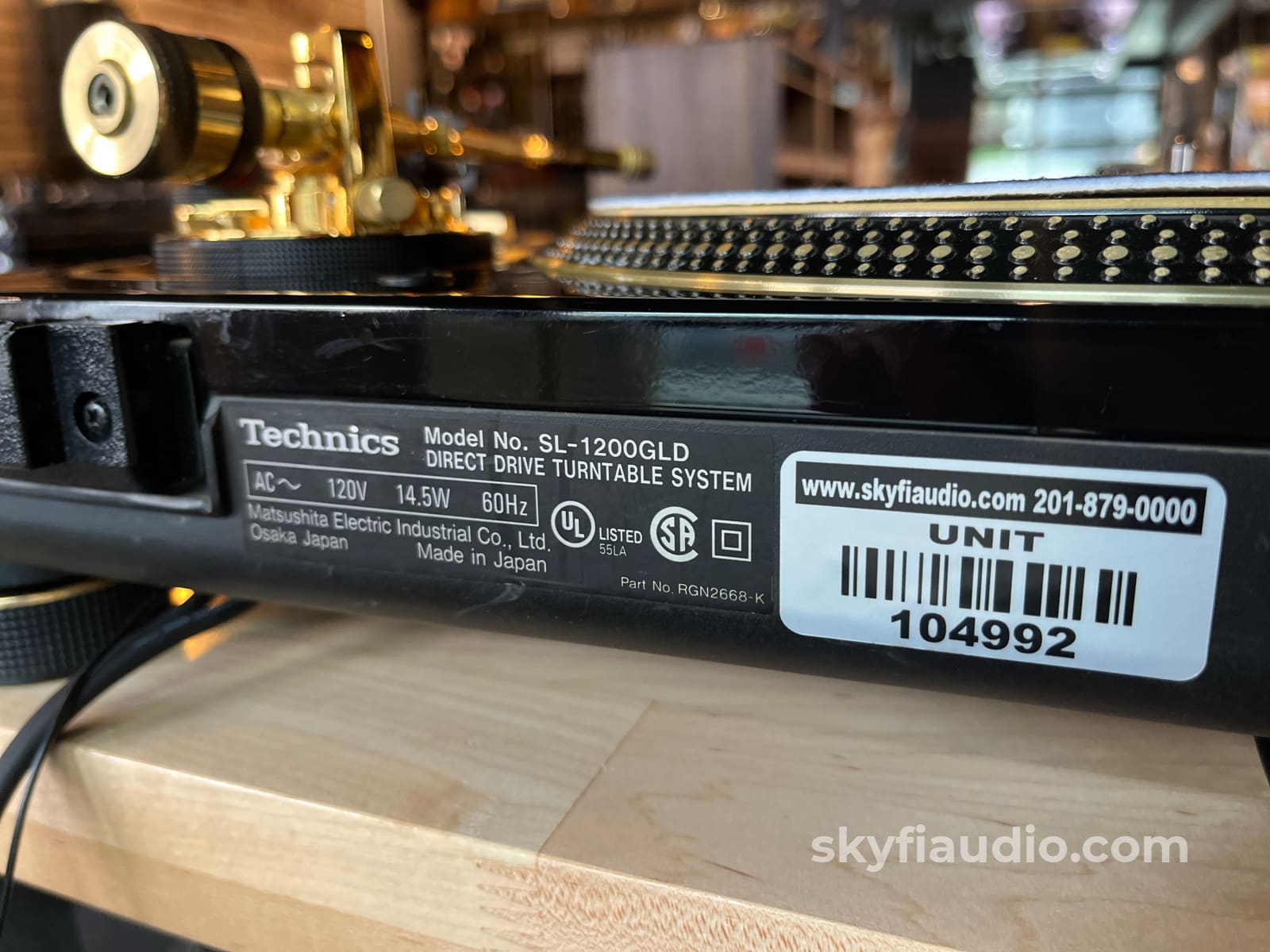 Technics SL-1200GLD Limited Edition Turntable w/ New Lyra Delos MC Phono Cartridge Turntable