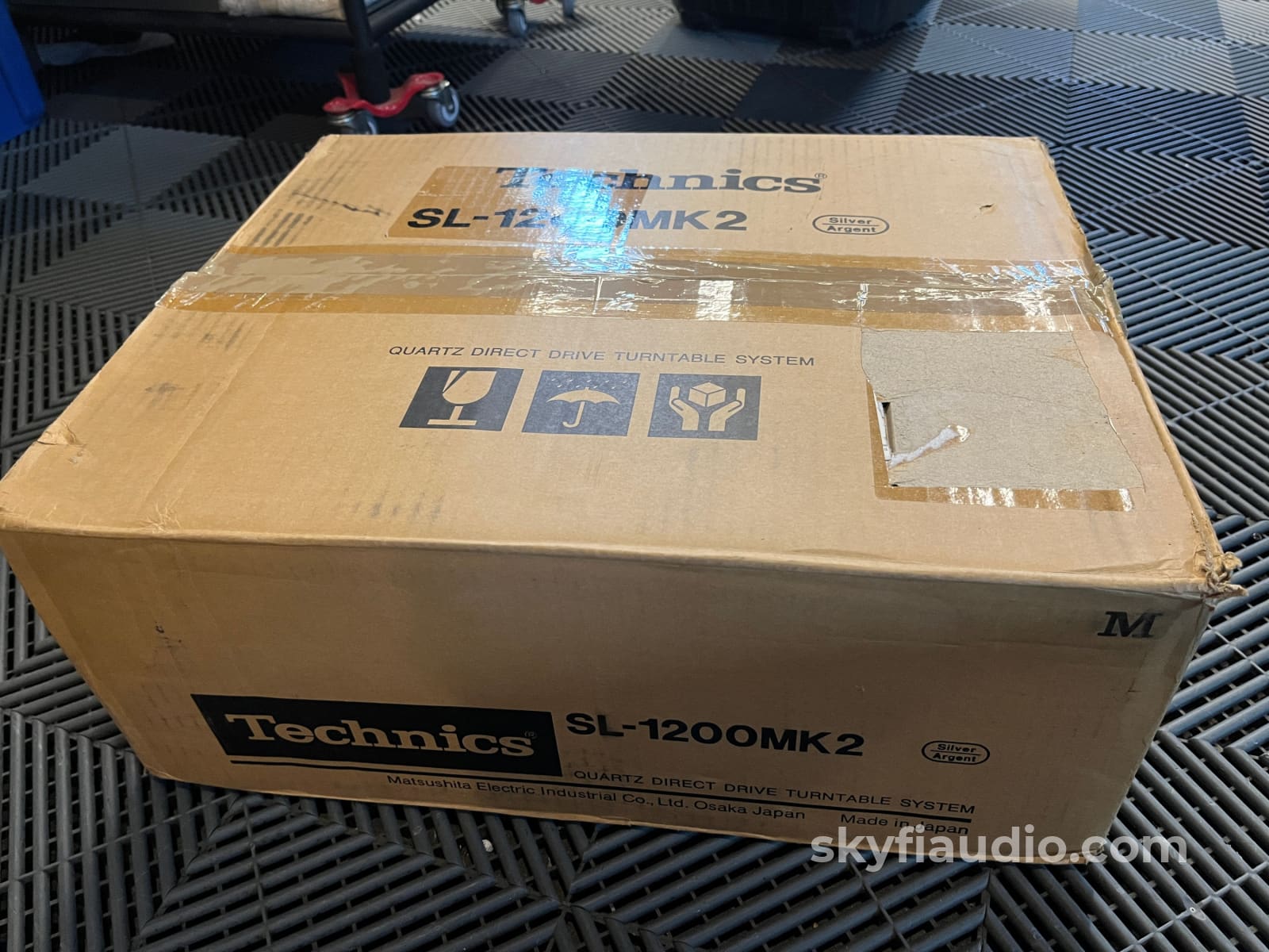 Technics SL 1200MK2 Turntable New Old Stock Turntable
