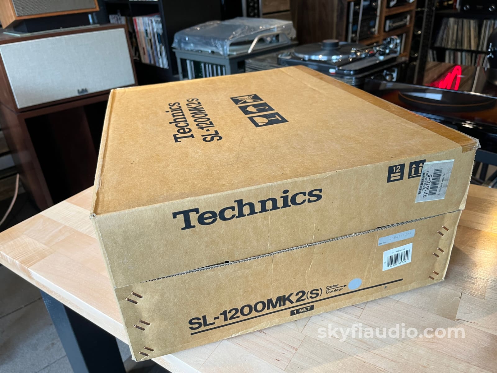 Technics SL-1200MK2 Turntable - New Old Stock (NOS) Unopened - Turntable