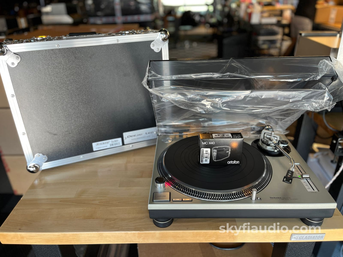 Technics SL-1200MK2 Turntable w/ Flight Case and Ortofon X40 Cartridge