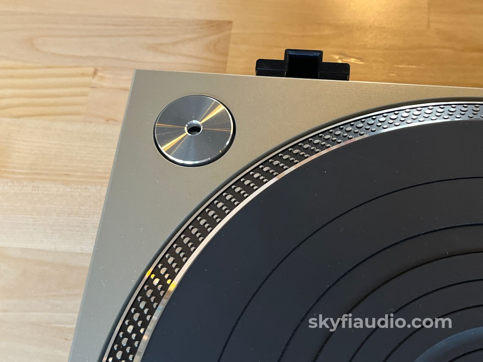 Technics SL-1200MK2 Turntable W/ Flight Case + Ortofon X40 Cartridge - Open Box - Turntable