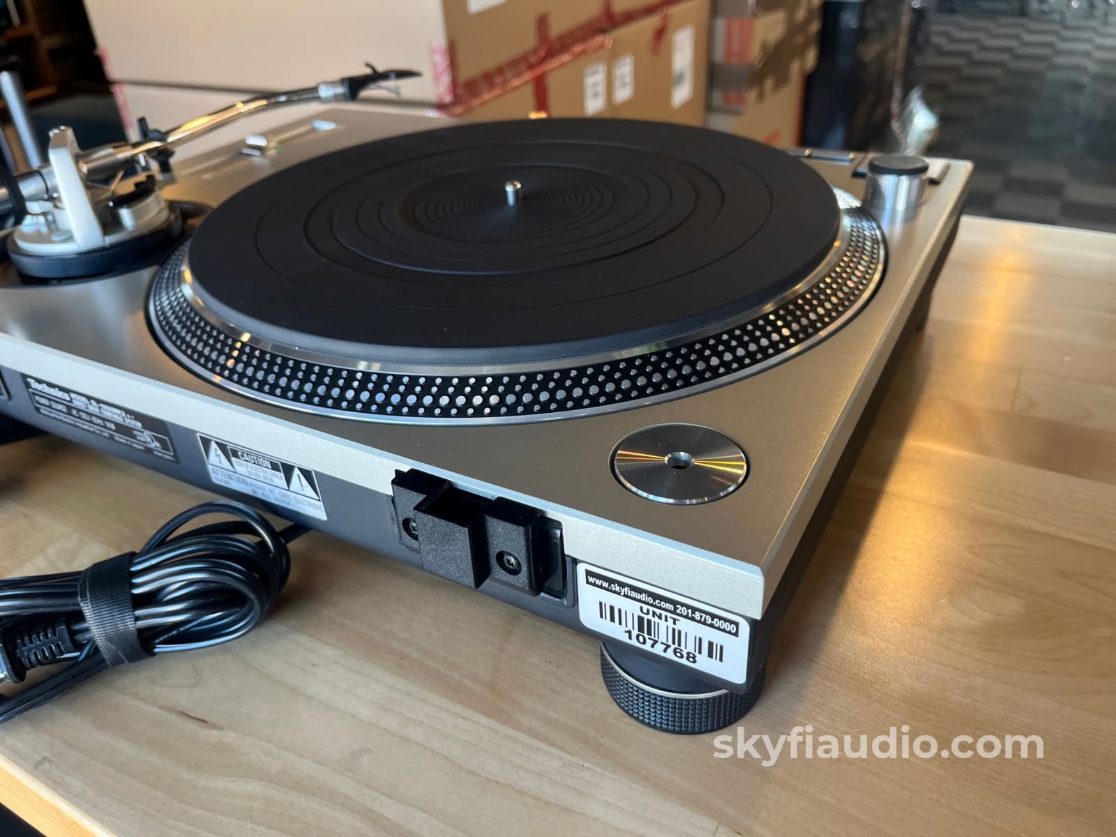Technics SL-1200MK2 Turntable W/ Flight Case + Ortofon X40 Cartridge - Open Box - Turntable