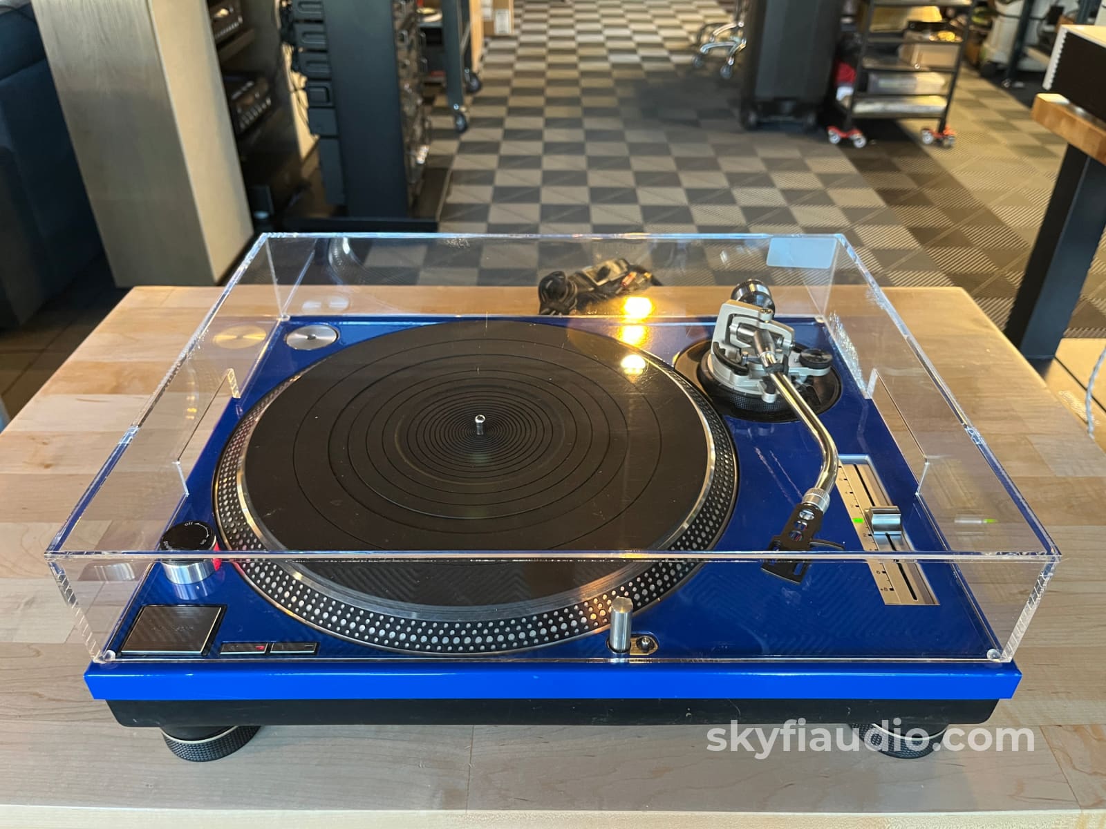 Technics SL-1200MK2 Vintage Turntable - Beautiful Blue Top Turntable
