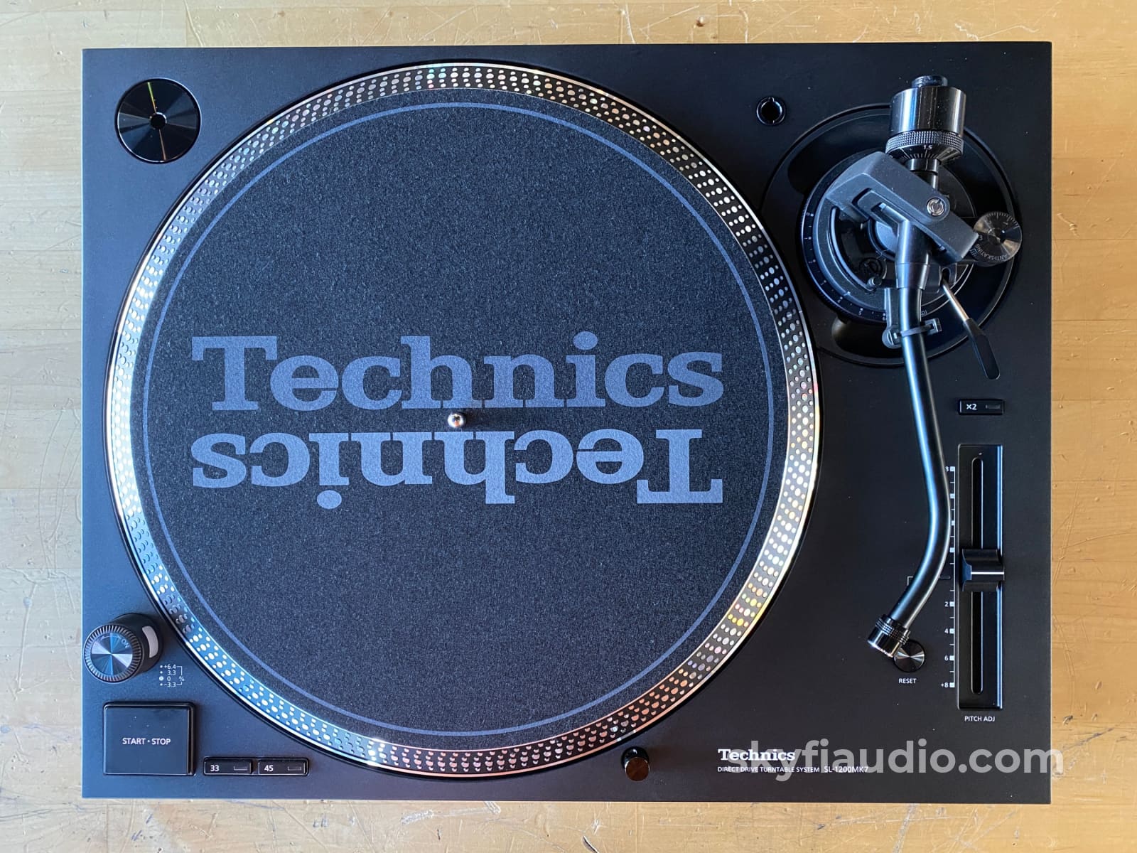 Technics Sl-1200Mk7 - Like New With New Sumiko Cartridge Turntable