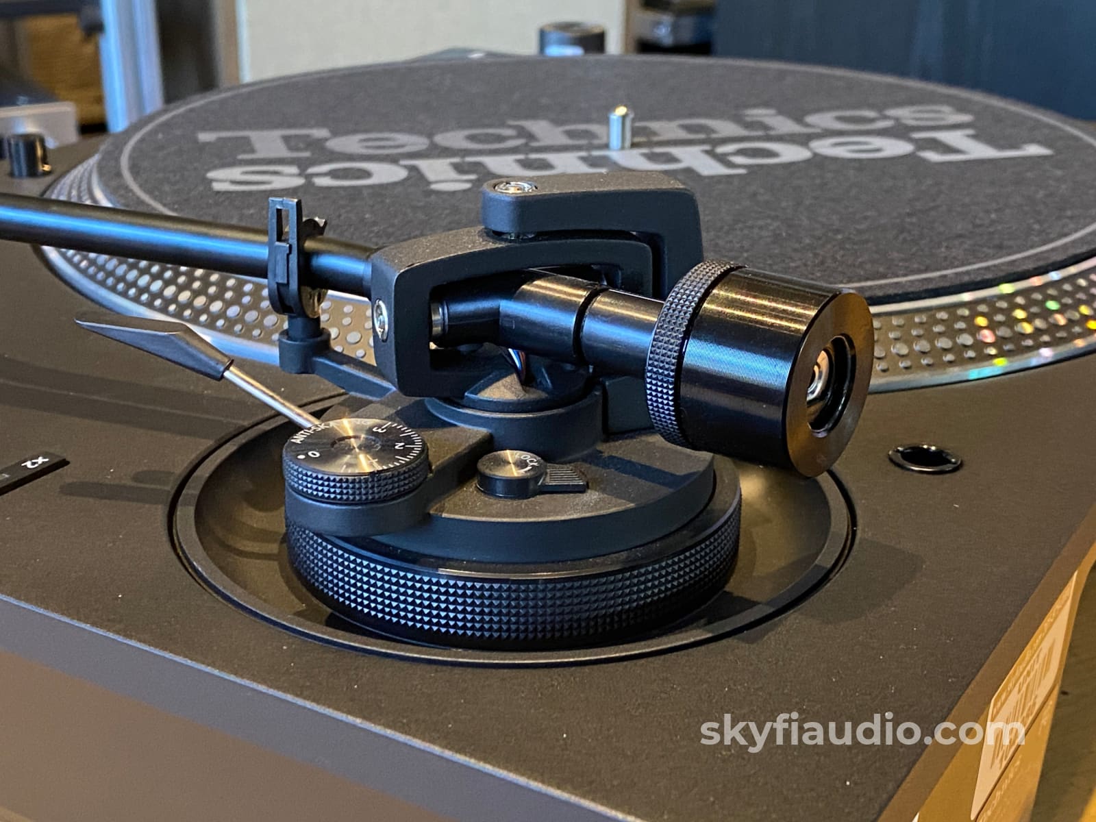 Technics Sl-1200Mk7 - Like New With New Sumiko Cartridge Turntable