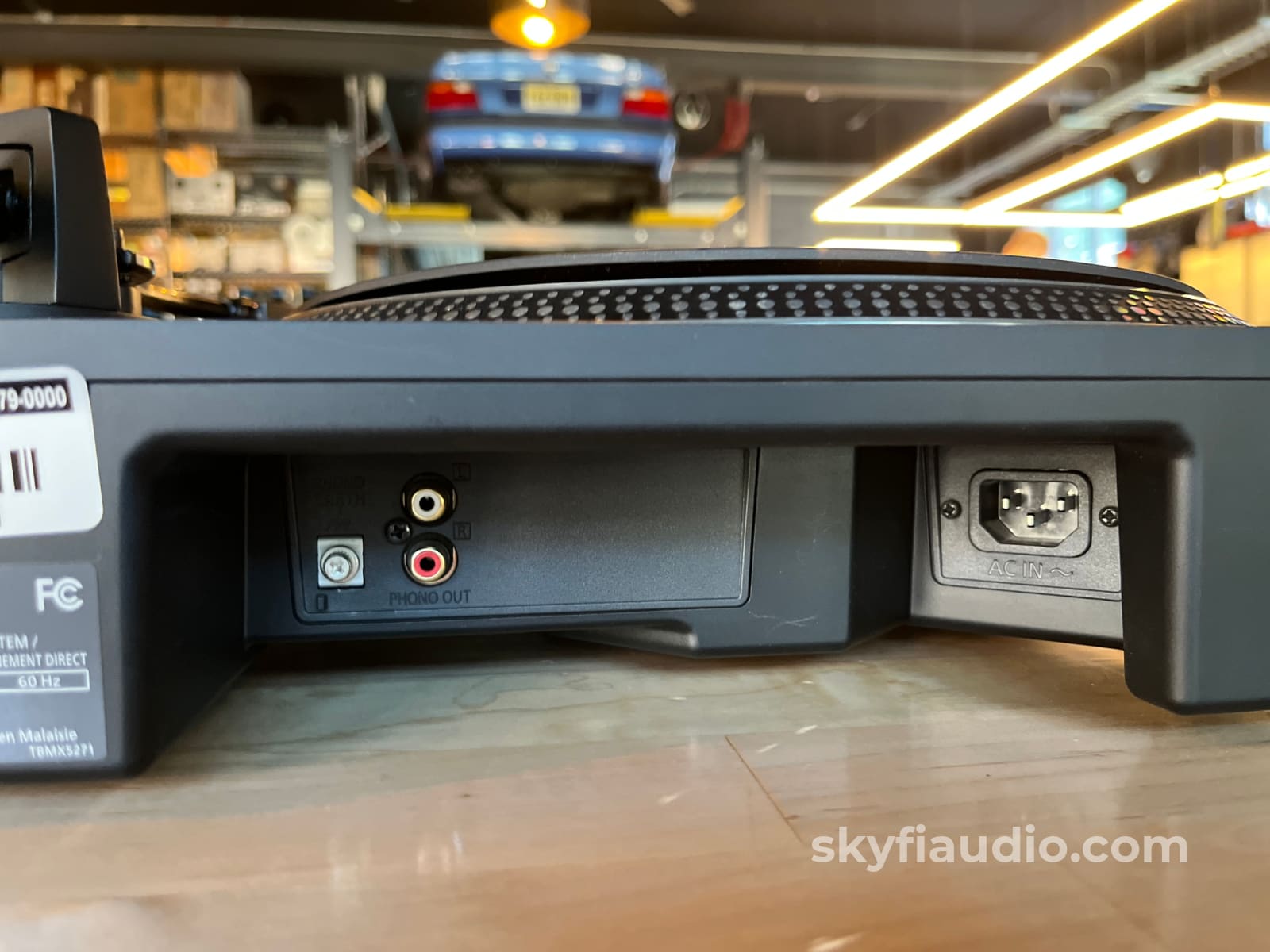 Technics SL 1200MK7 turntable W/ New Ortofon 2M Black LVB MM Phono Cartridge Turntable