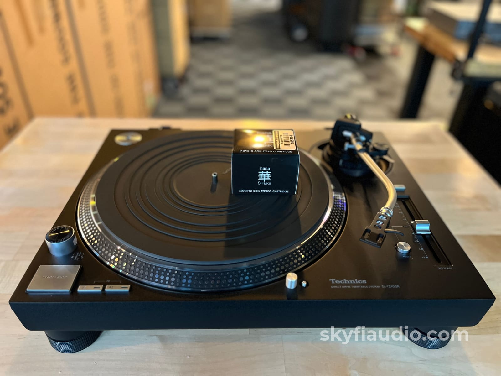 Technics SL-1210GR-K Turntable paired w/ New SH MkII Cartridge Turntable