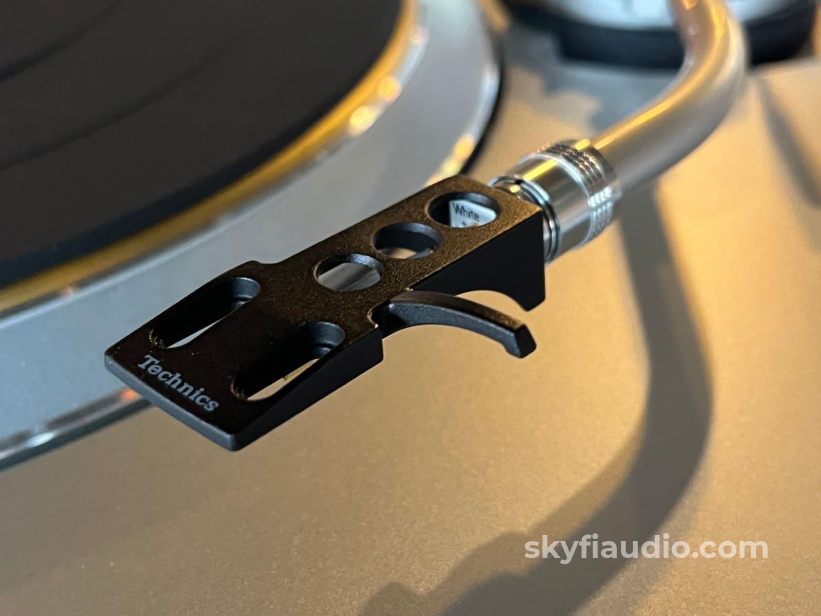 Technics SL-1300G Turntable - Pre-Loved Turntable