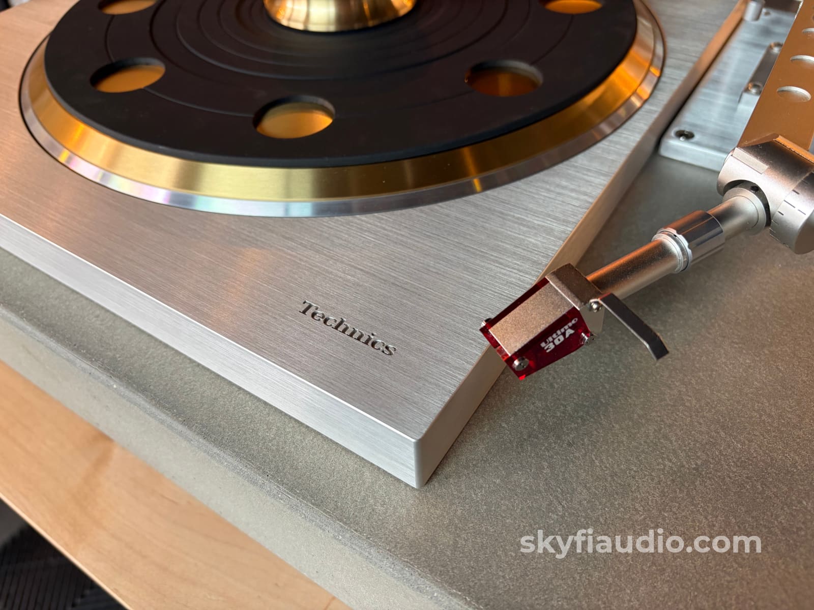Technics SP-10R Custom Turntable - Concrete Plinth - Dynavector Tonearm Turntable