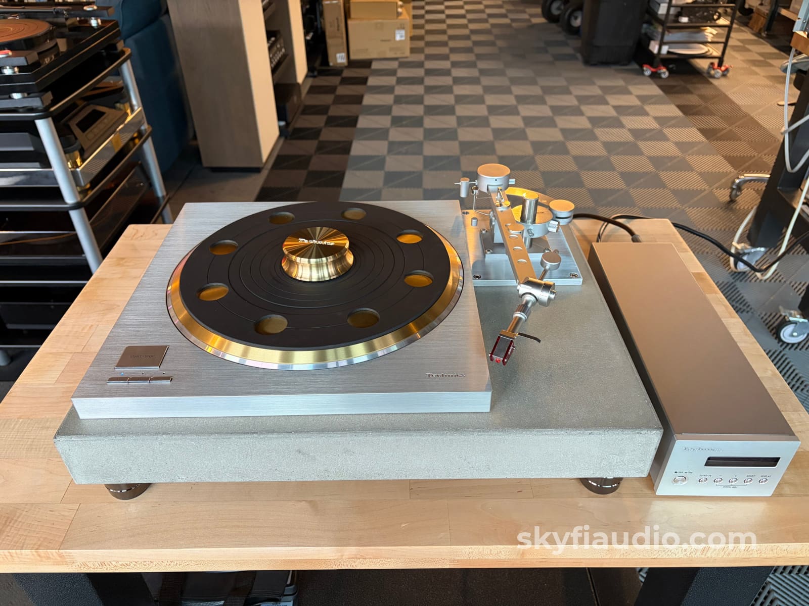 Technics SP-10R Custom Turntable with Concrete Plinth and Rare Dynavec