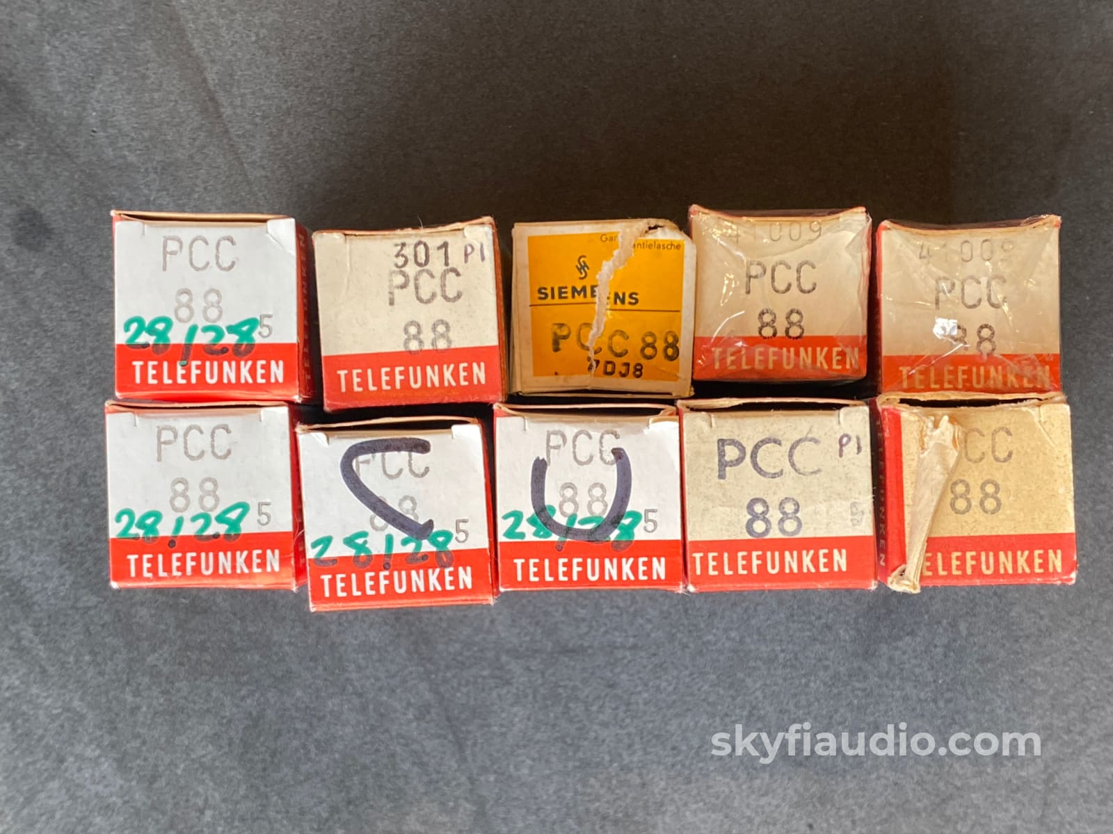 Lot of (10) NOS & Strong Telefunken Branded Siemens PCC88 (7DJ8) Tubes Accessory