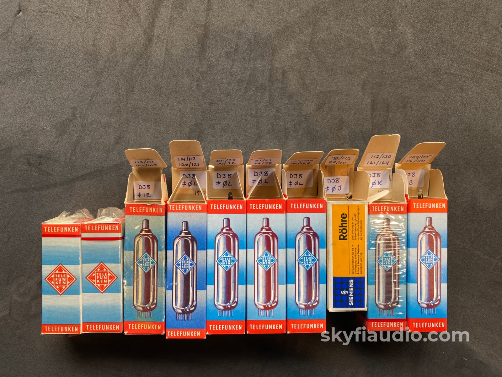 Lot of (10) NOS & Strong Telefunken Branded Siemens PCC88 (7DJ8) Tubes Accessory