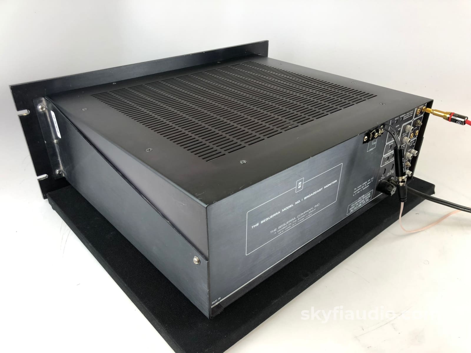 The Sequerra Model No. 1 Broadcast Monitor/Tuner - Top 3 Ever Made! Complete Your Collection Tuner